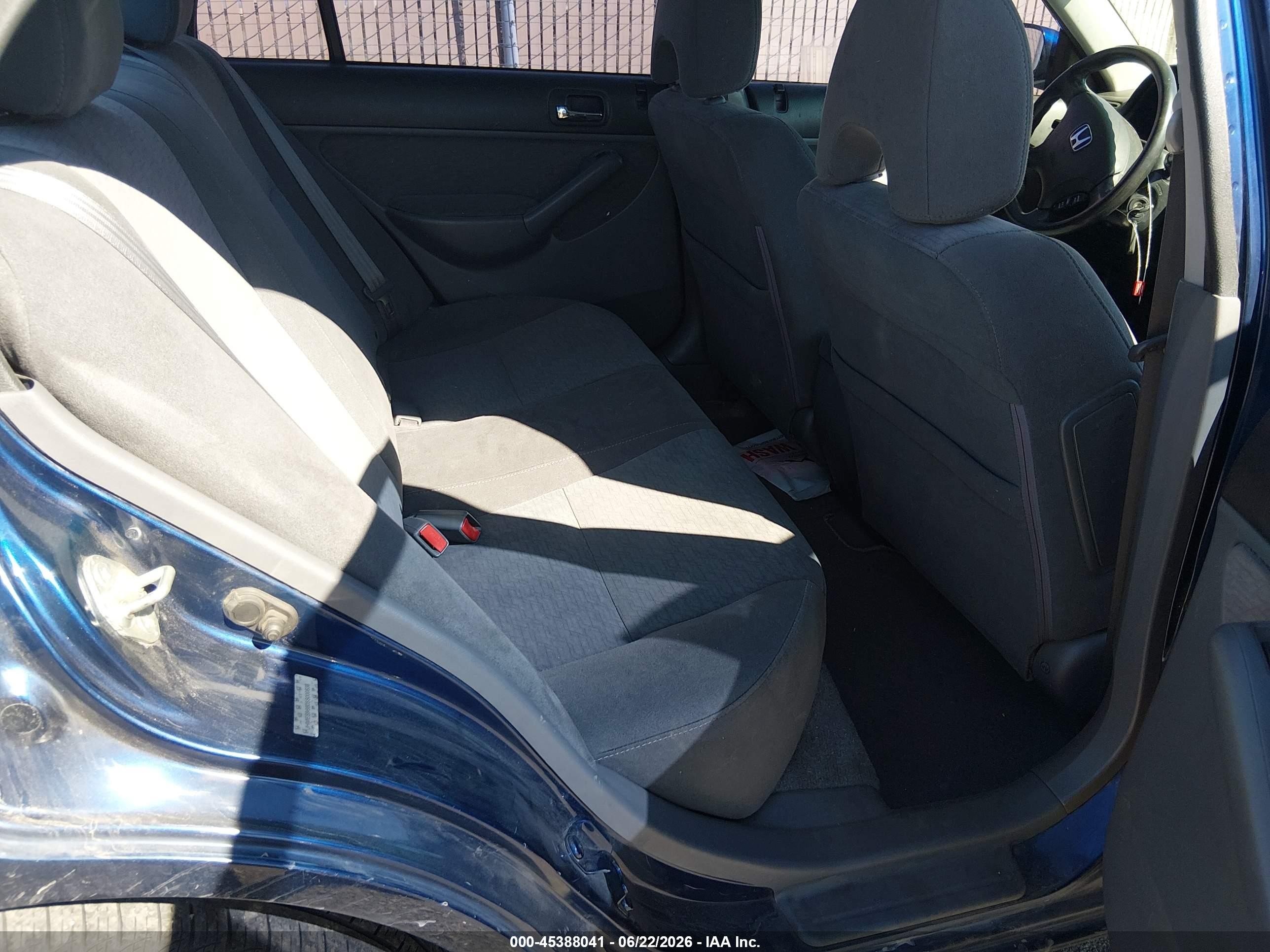2005 Honda Civic Hybrid   Blue vin: JHMES96605S000638