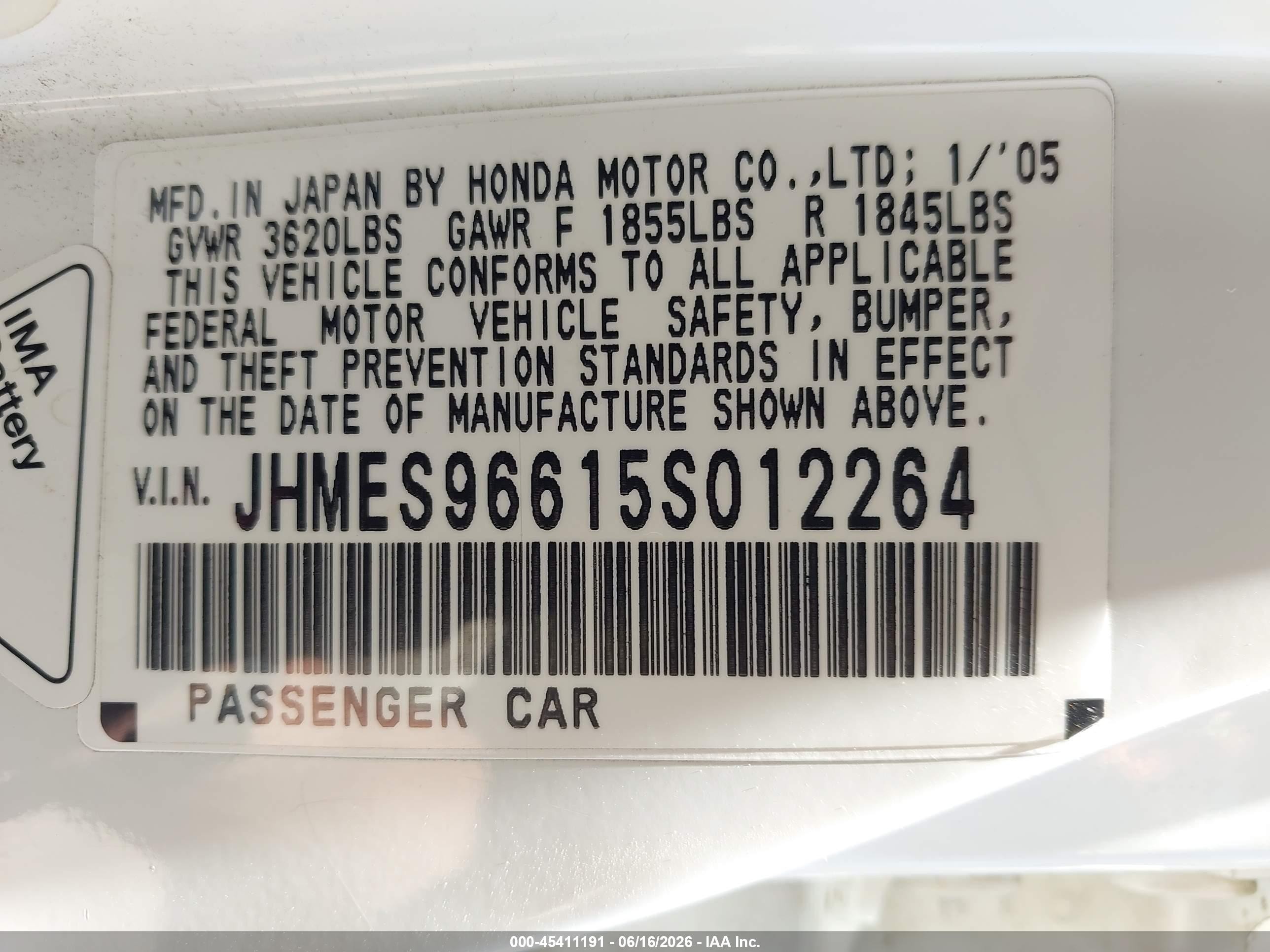 2005 Honda Civic Hybrid   White vin: JHMES96615S012264
