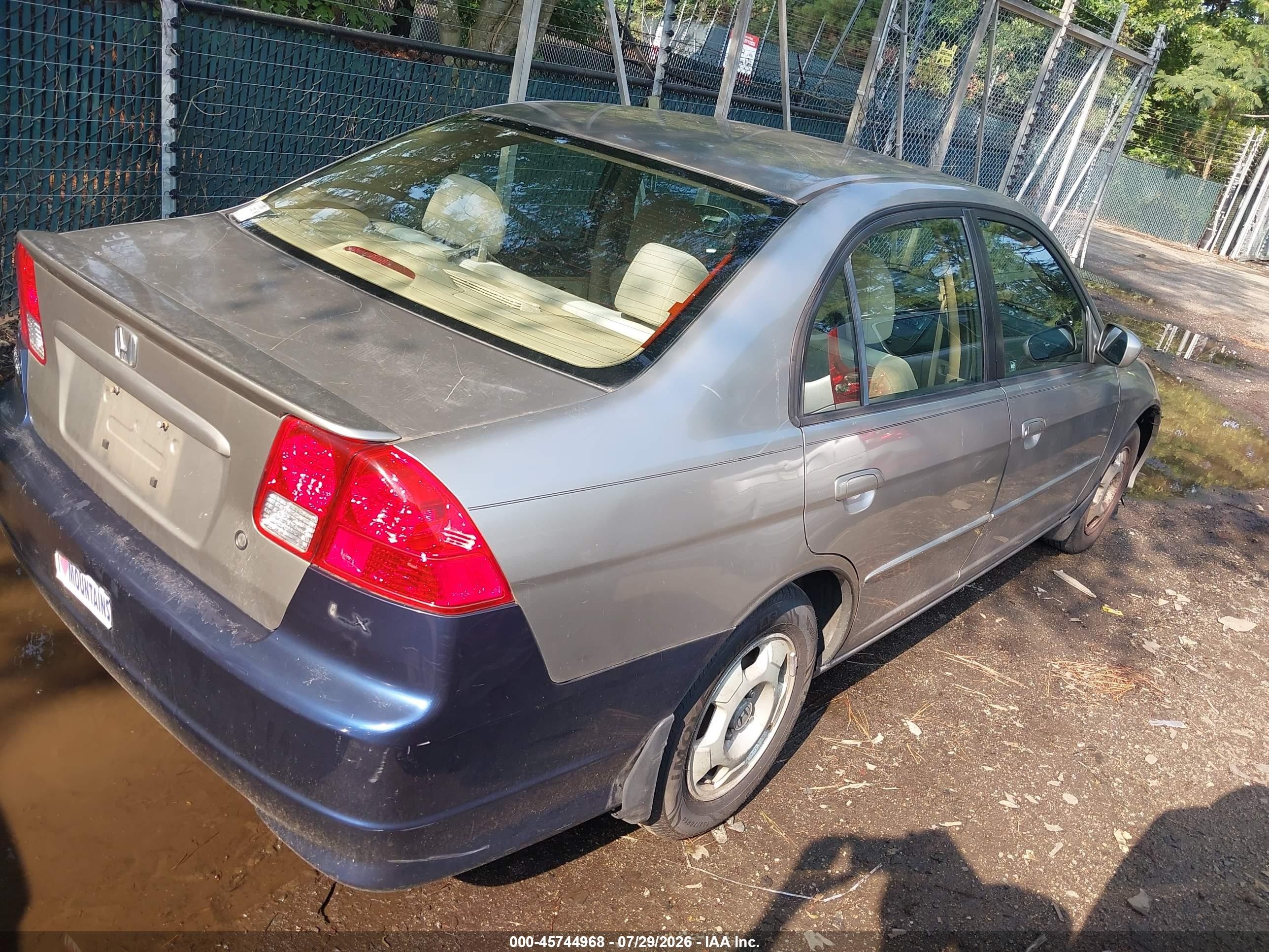 2005 Honda Civic Hybrid   Silver vin: JHMES96615S012409