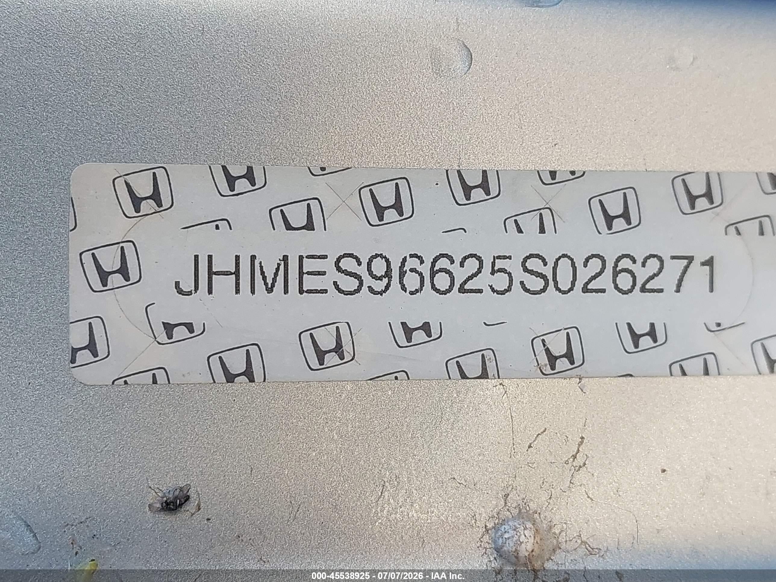 2005 Honda Civic Hybrid   Silver vin: JHMES96625S026271