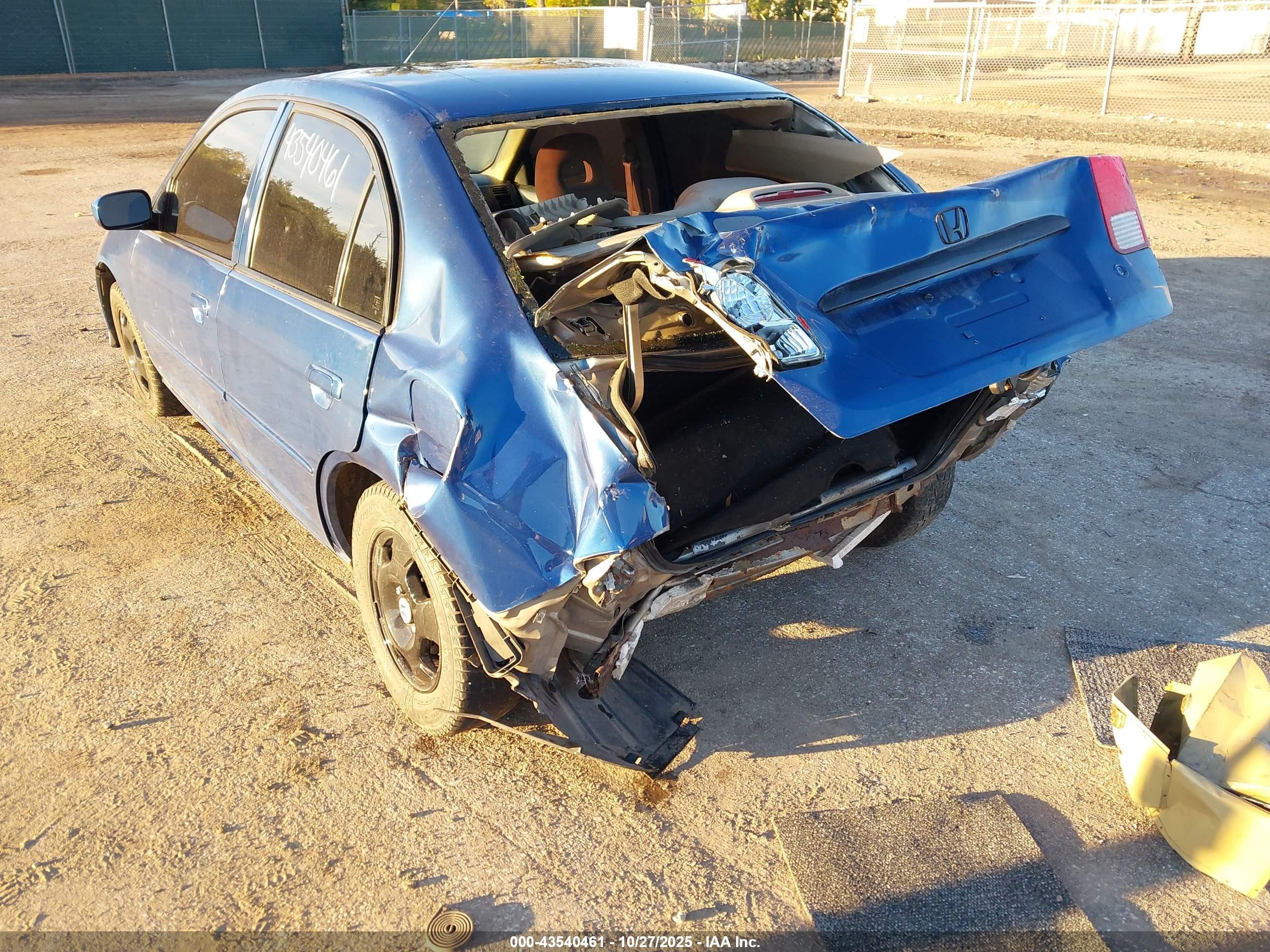 2003 Honda Civic Hybrid Blue vin: JHMES96653S007064