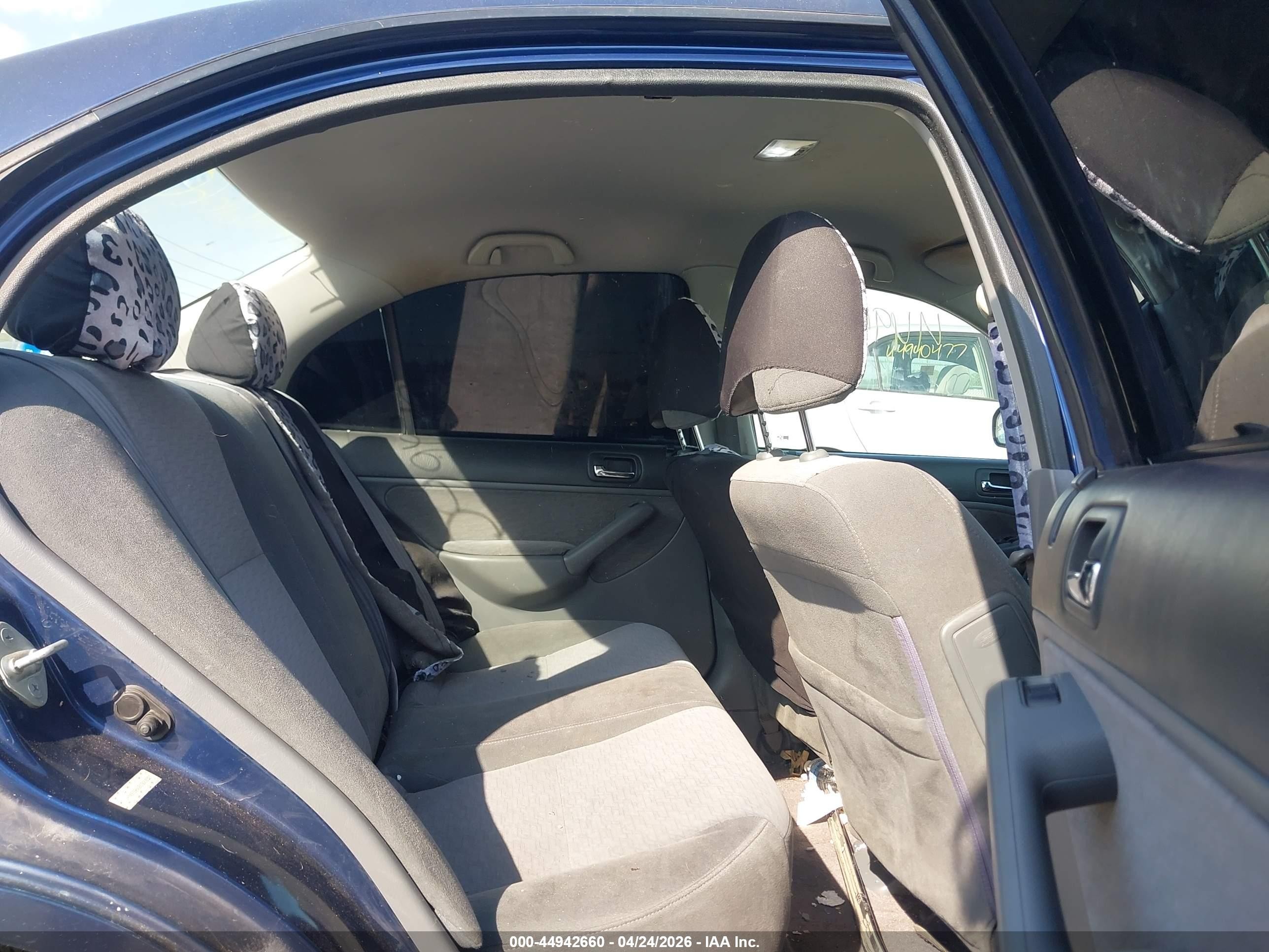 2005 Honda Civic Hybrid   Blue vin: JHMES96685S005327