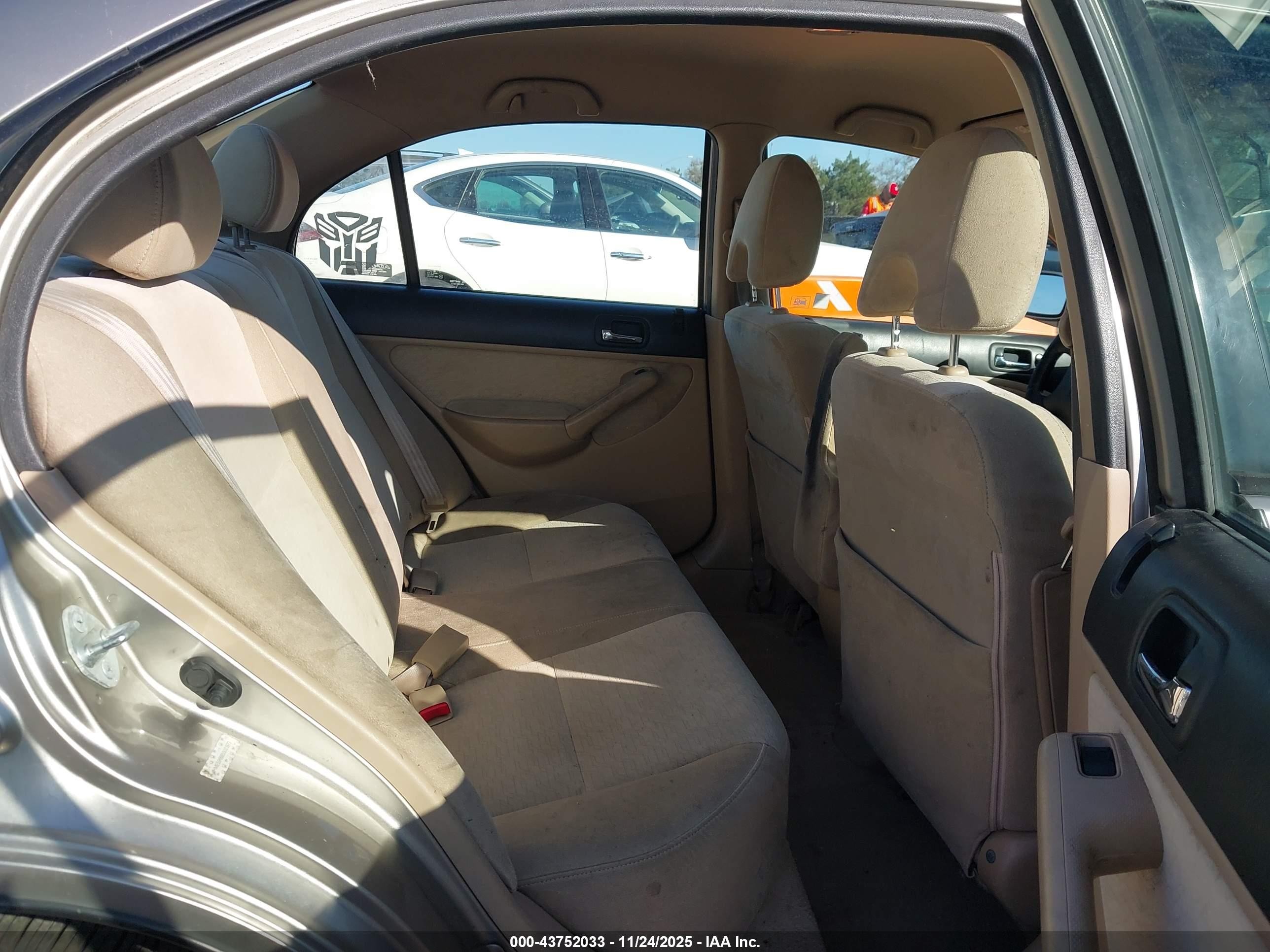 2005 Honda Civic Hybrid   Silver vin: JHMES96685S023973