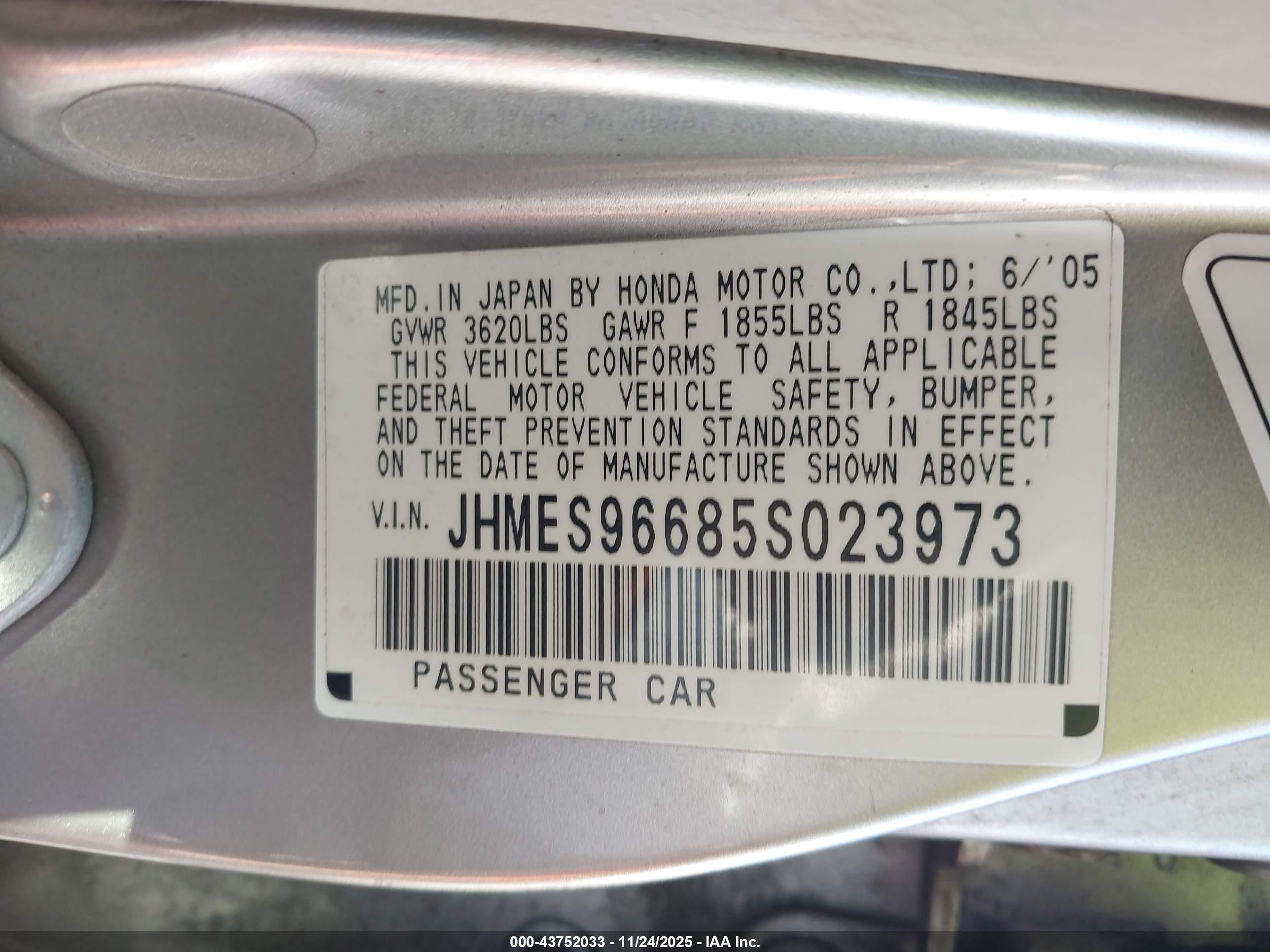 2005 Honda Civic Hybrid   Silver vin: JHMES96685S023973