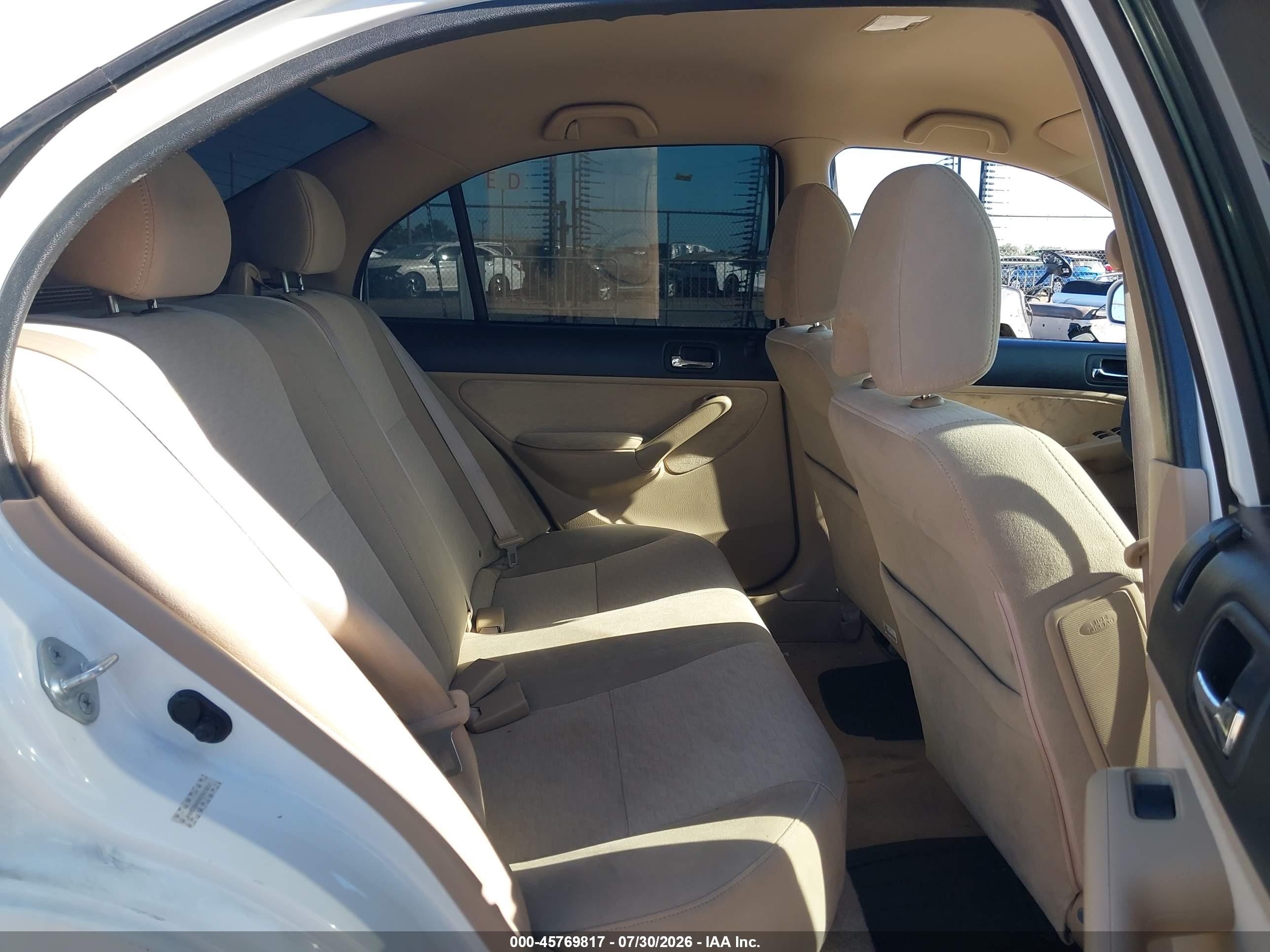 2005 Honda Civic Hybrid   White vin: JHMES966X5S009251