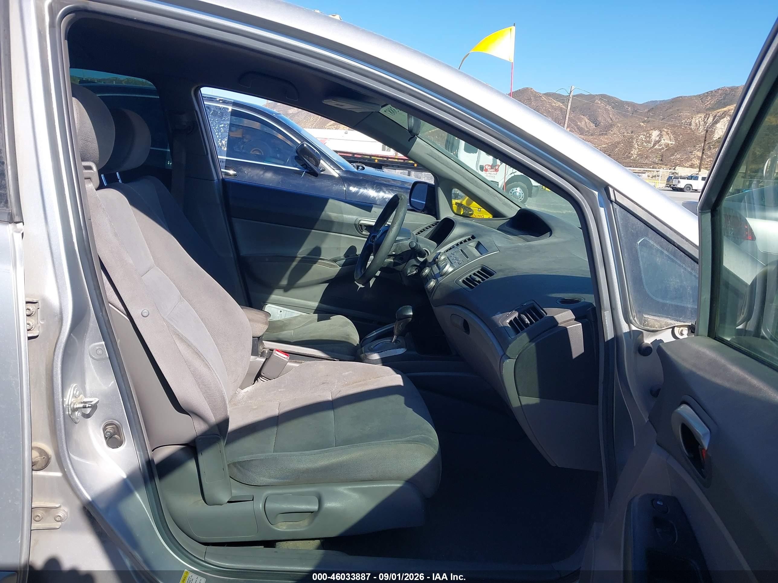2008 Honda Civic Lx Silver vin: JHMFA165X8S001252