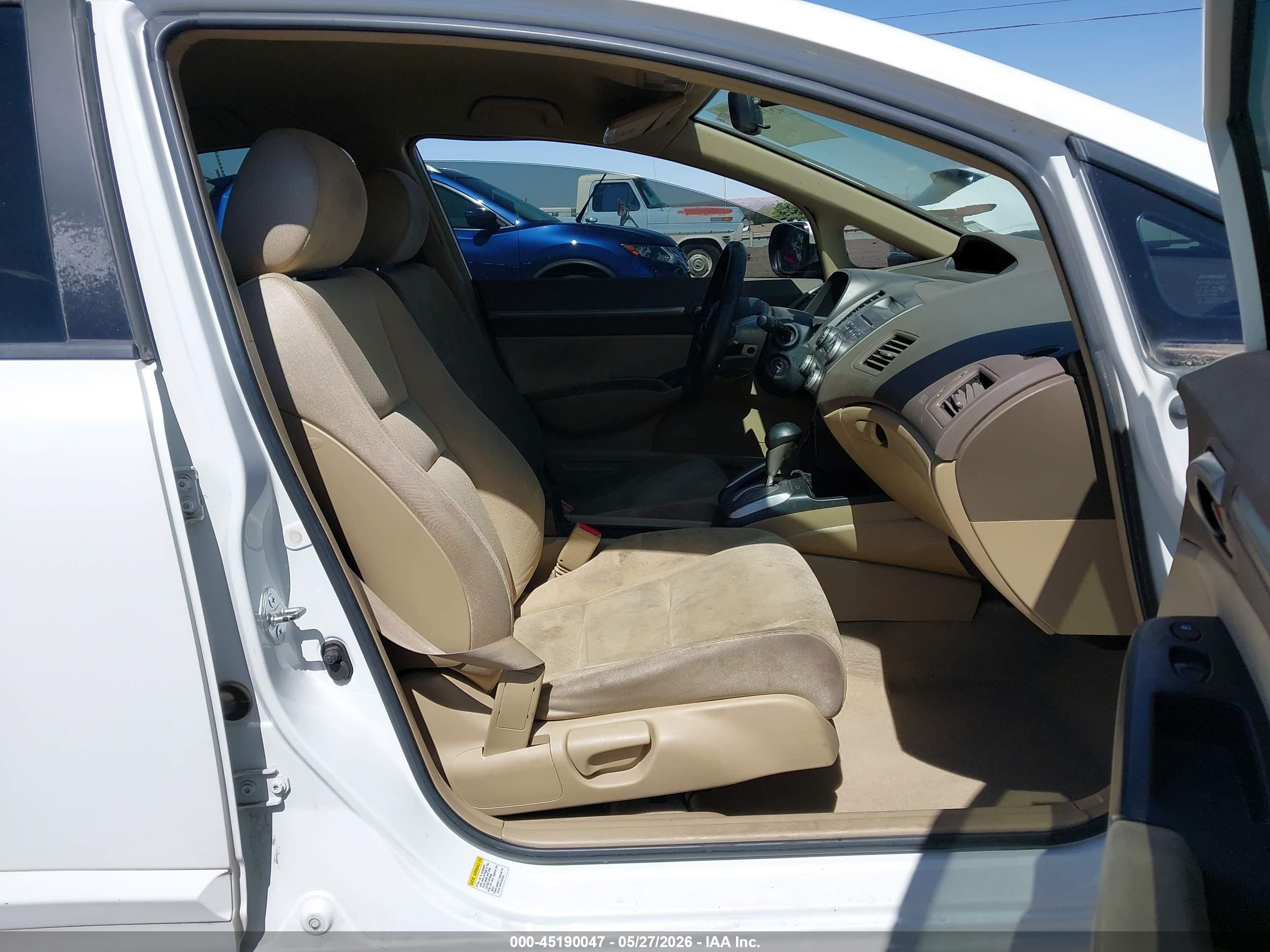 2008 Honda Civic Hybrid   White vin: JHMFA36208S030647