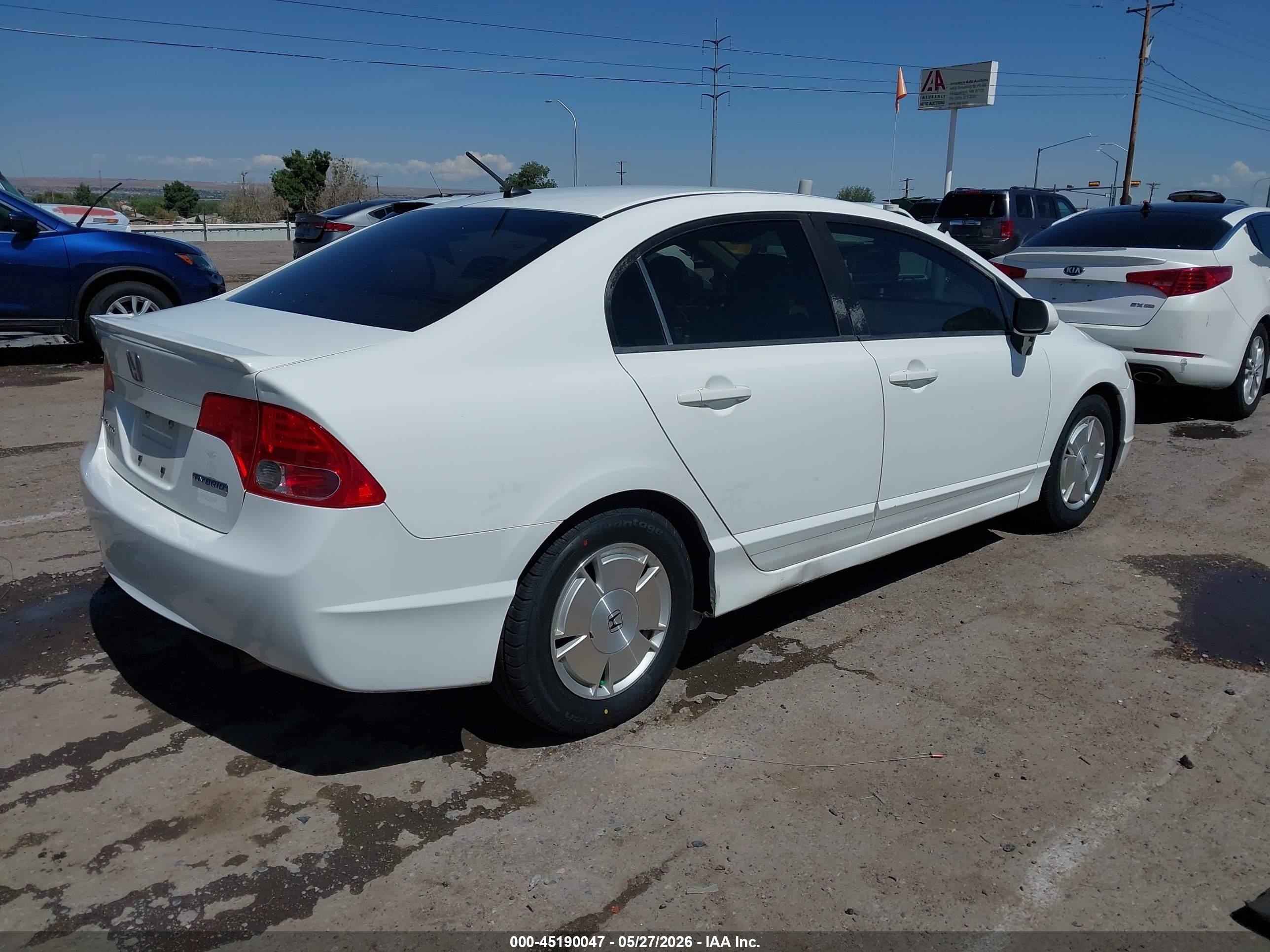 2008 Honda Civic Hybrid   White vin: JHMFA36208S030647
