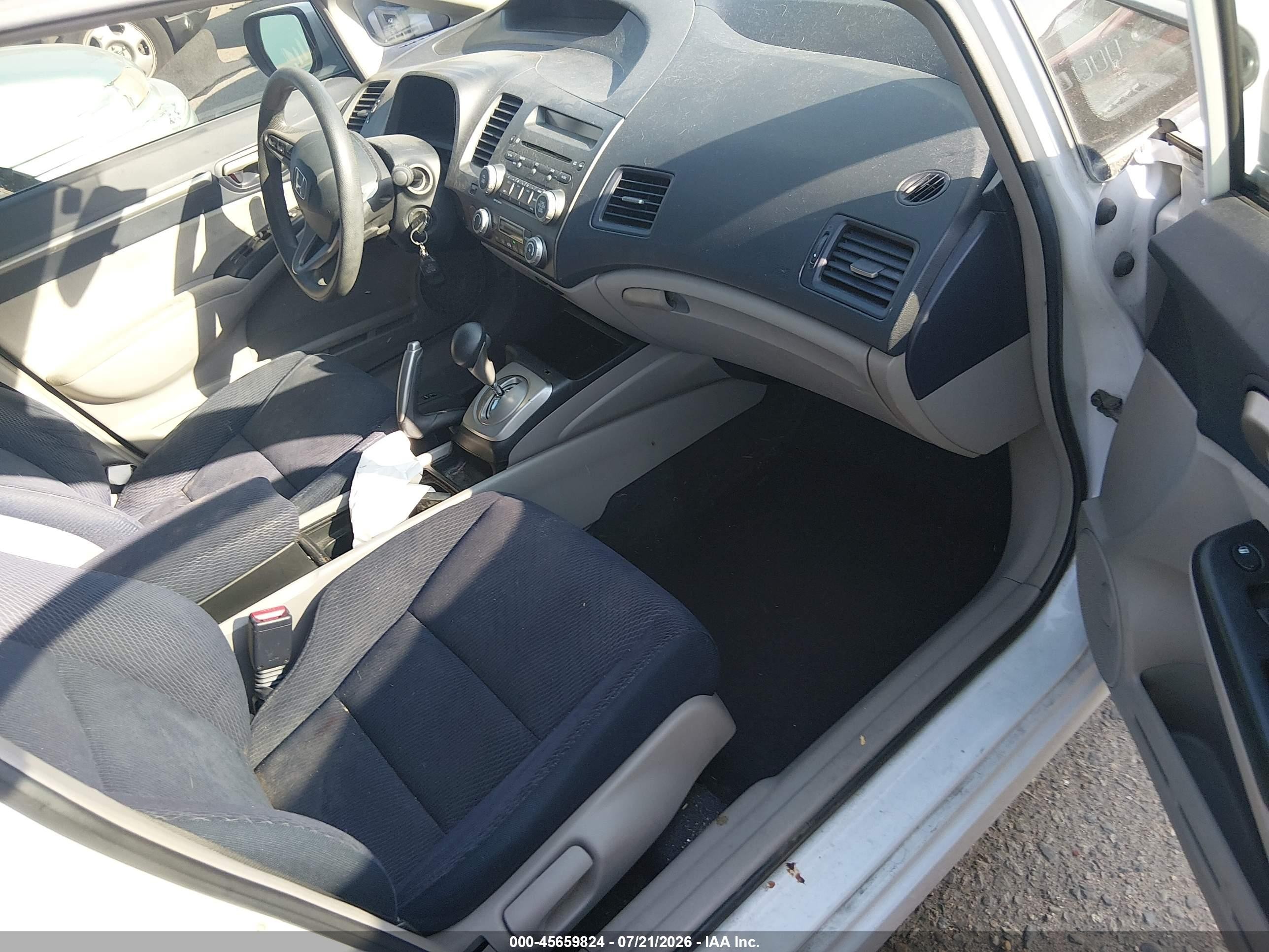 2009 Honda Civic Hybrid   White vin: JHMFA36209S004499