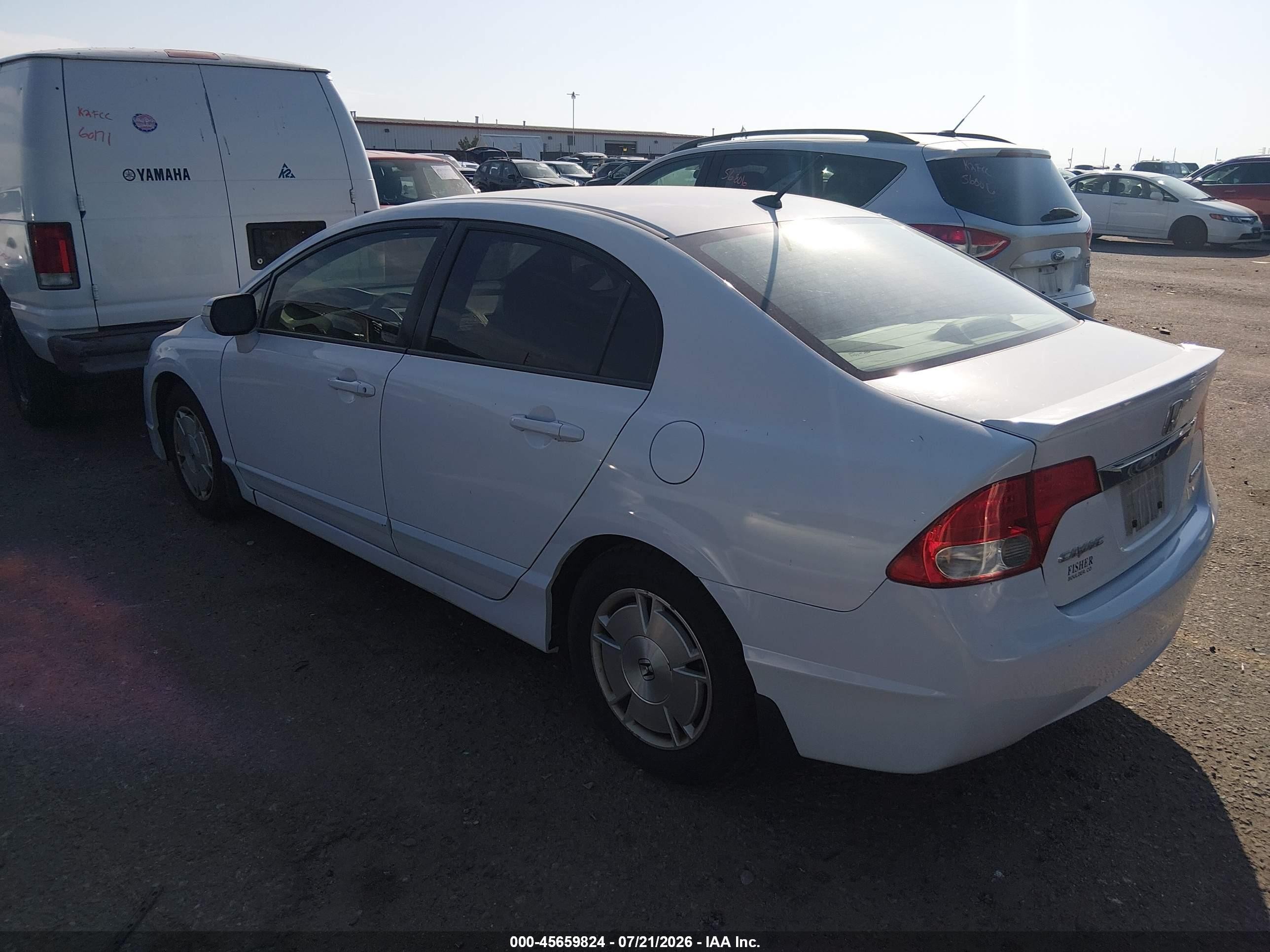 2009 Honda Civic Hybrid   White vin: JHMFA36209S004499