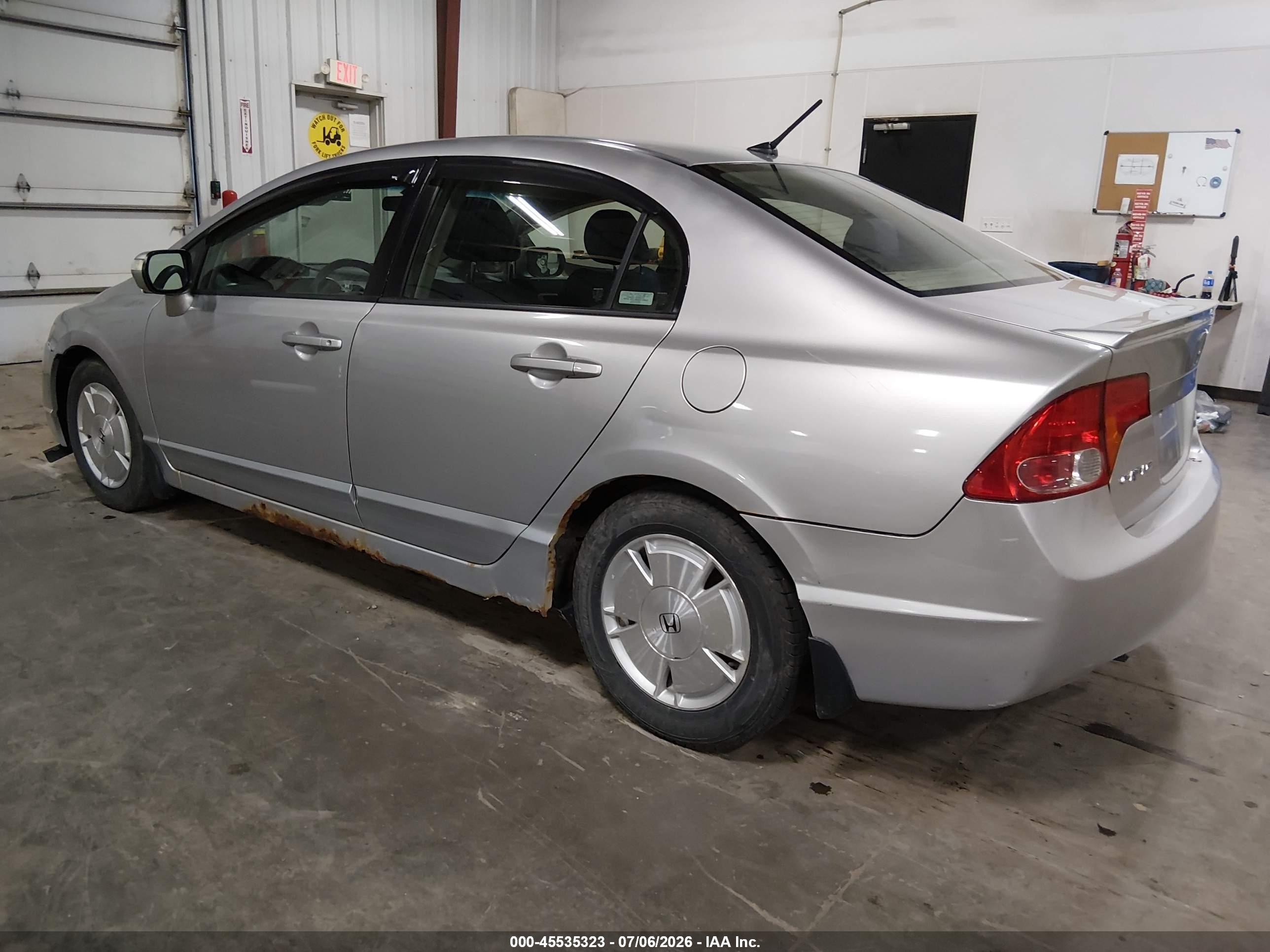 2007 Honda Civic Hybrid   Silver vin: JHMFA36217S023916