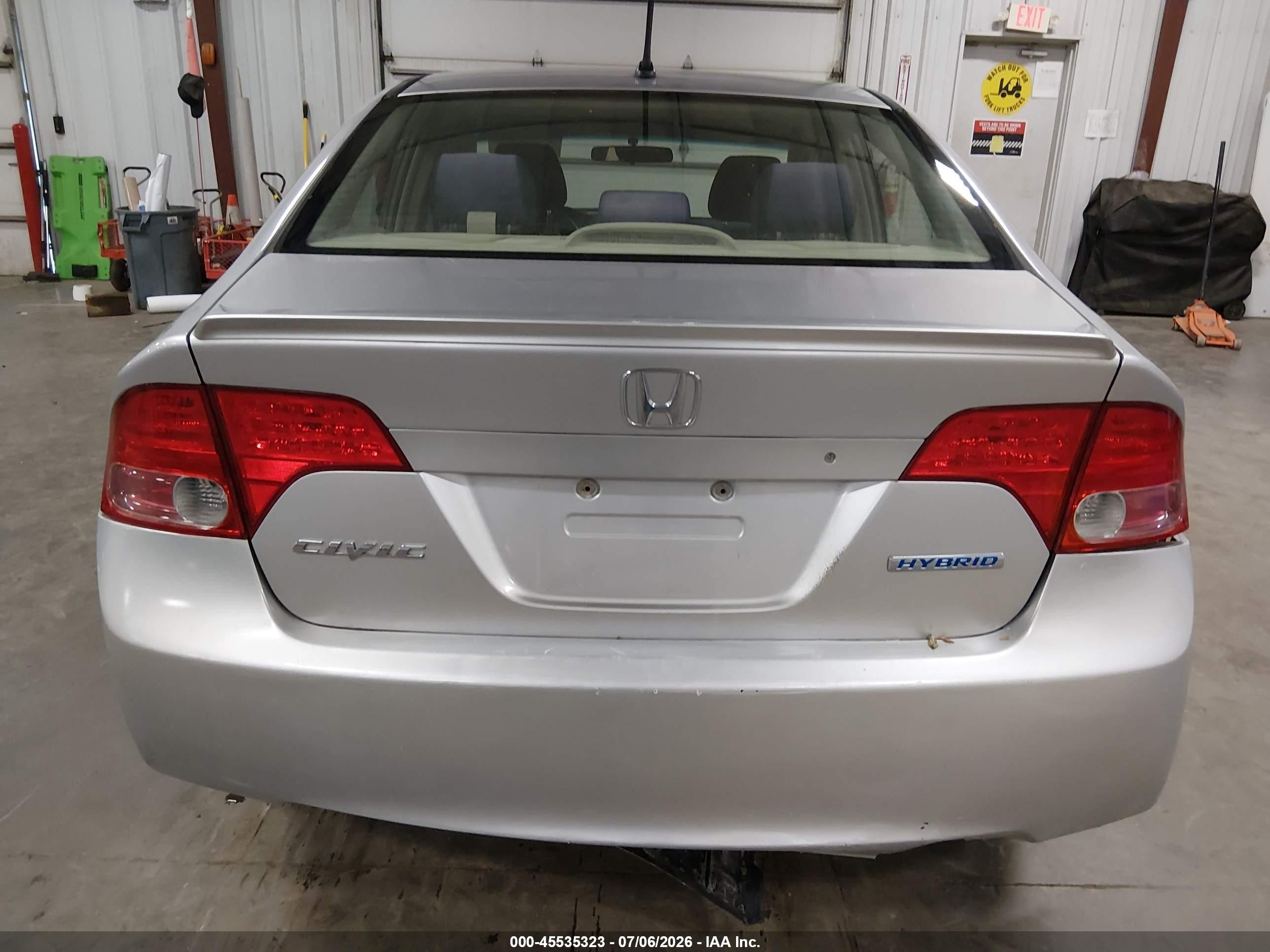 2007 Honda Civic Hybrid   Silver vin: JHMFA36217S023916