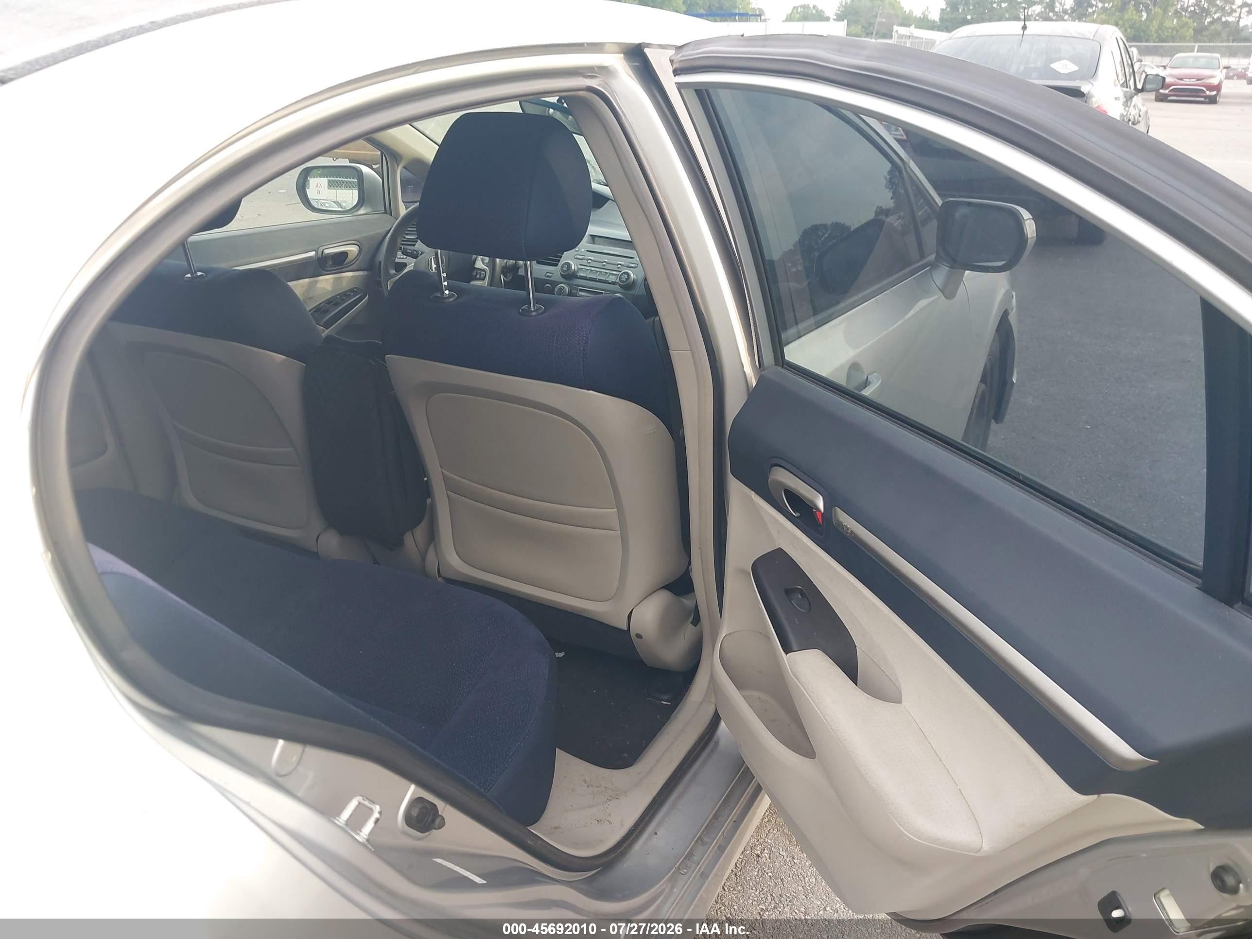 2007 Honda Civic Hybrid   Silver vin: JHMFA36217S029425