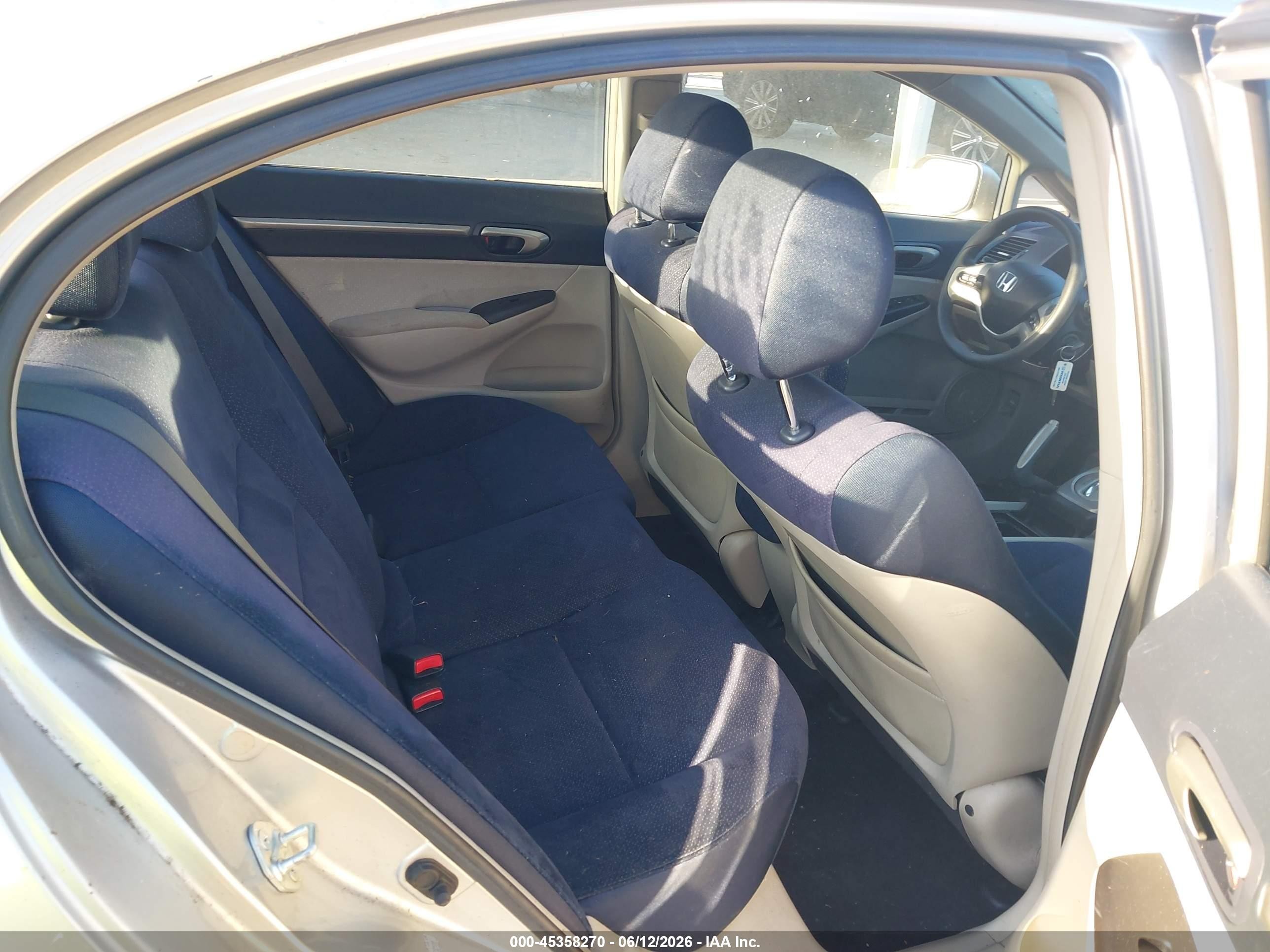 2007 Honda Civic Hybrid   Silver vin: JHMFA36237S000458