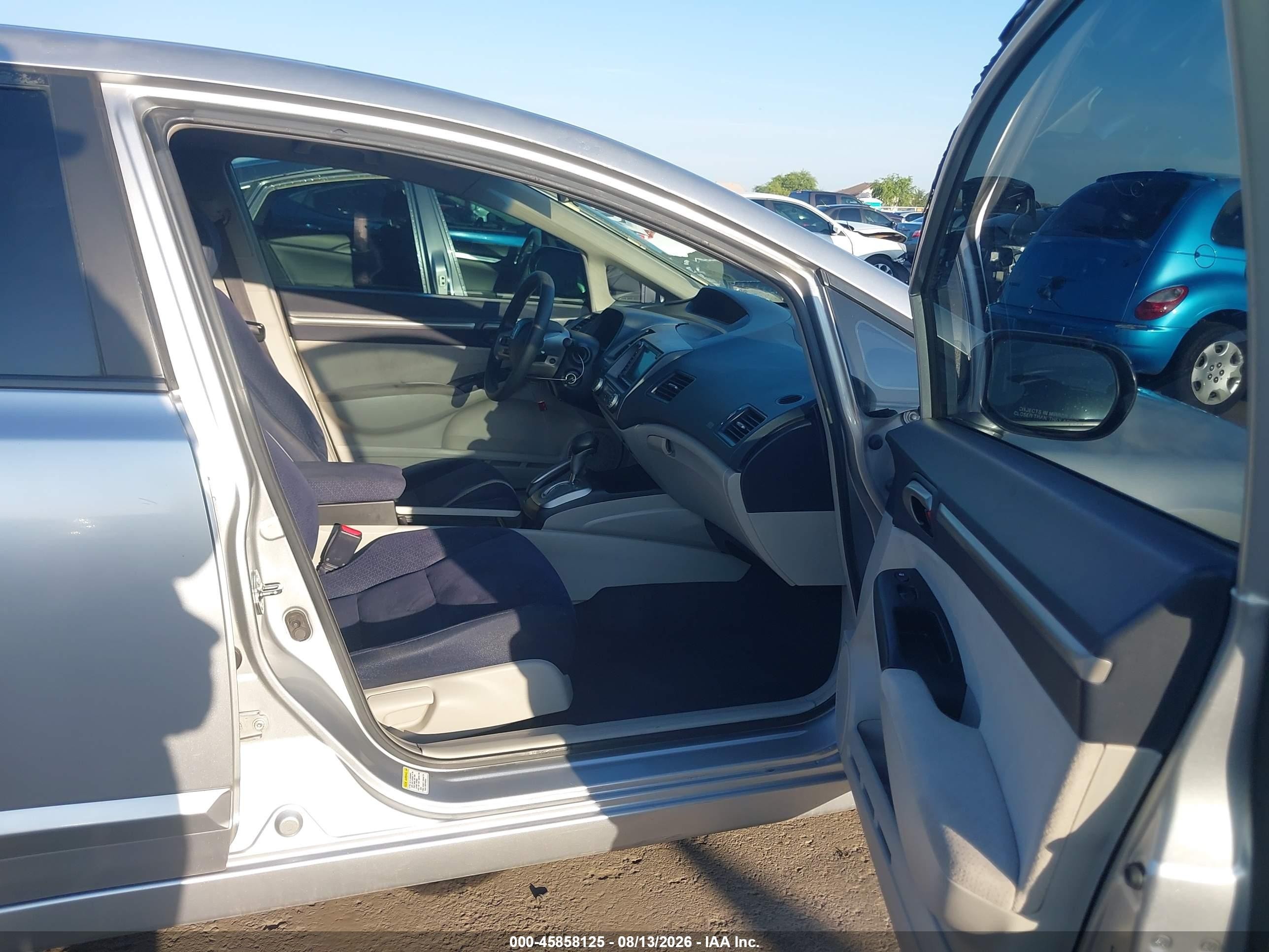 2008 Honda Civic Hybrid   Silver vin: JHMFA36238S009646