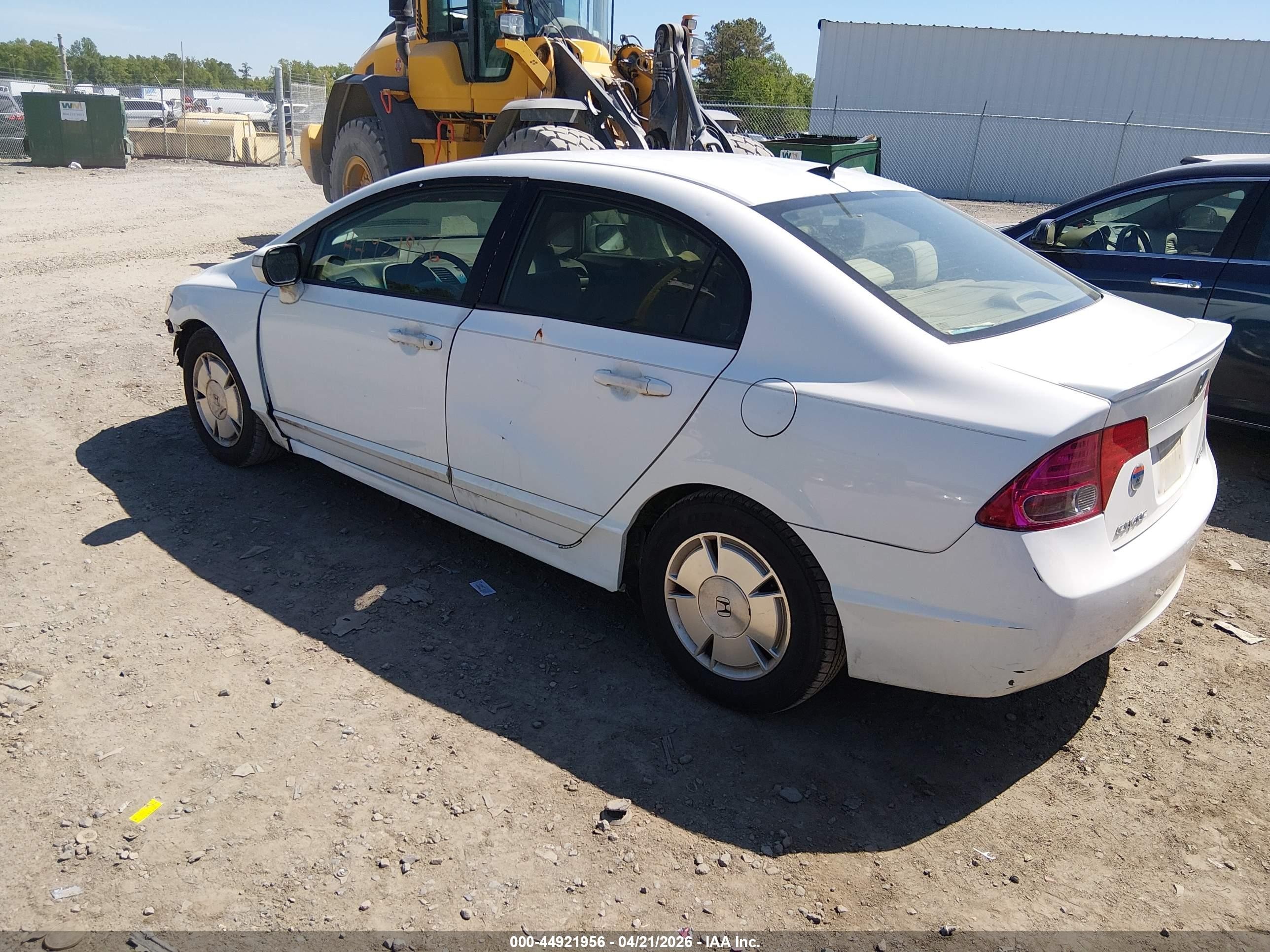 2008 Honda Civic Hybrid   White vin: JHMFA36238S024583