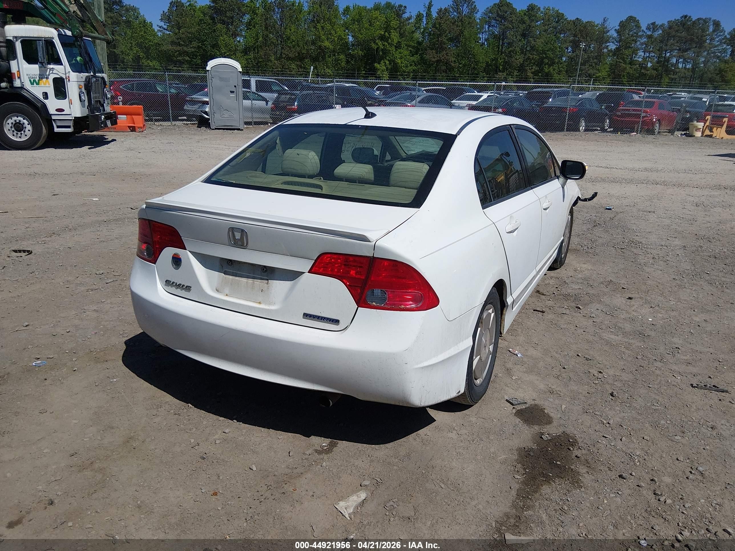 2008 Honda Civic Hybrid   White vin: JHMFA36238S024583