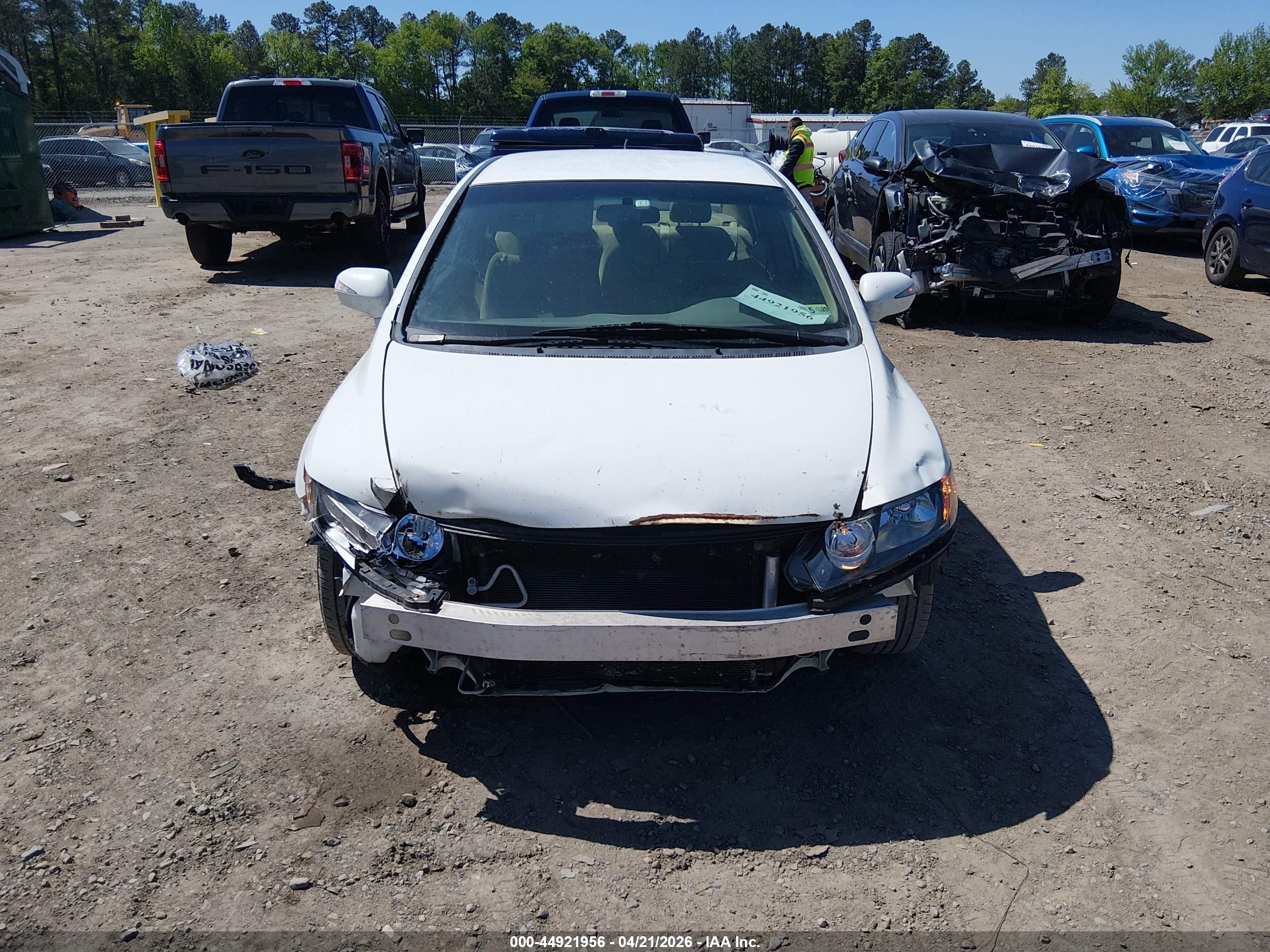 2008 Honda Civic Hybrid   White vin: JHMFA36238S024583