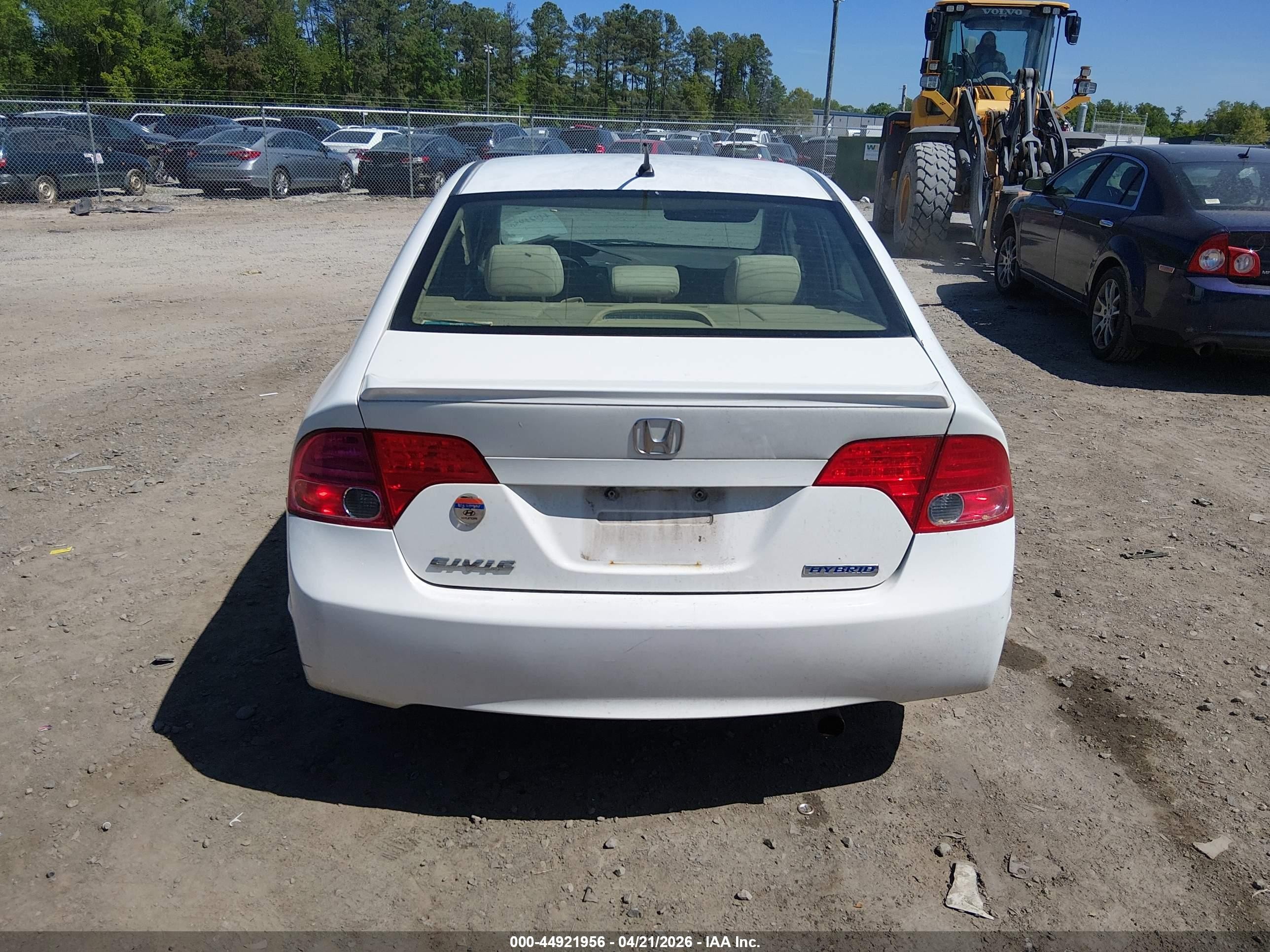 2008 Honda Civic Hybrid   White vin: JHMFA36238S024583