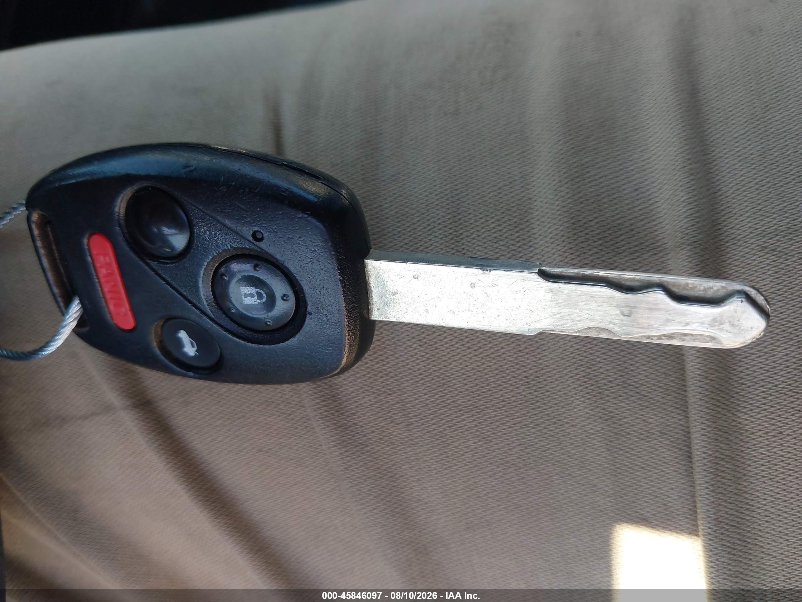 2007 Honda Civic Hybrid   Серебряный vin: JHMFA36247S018533