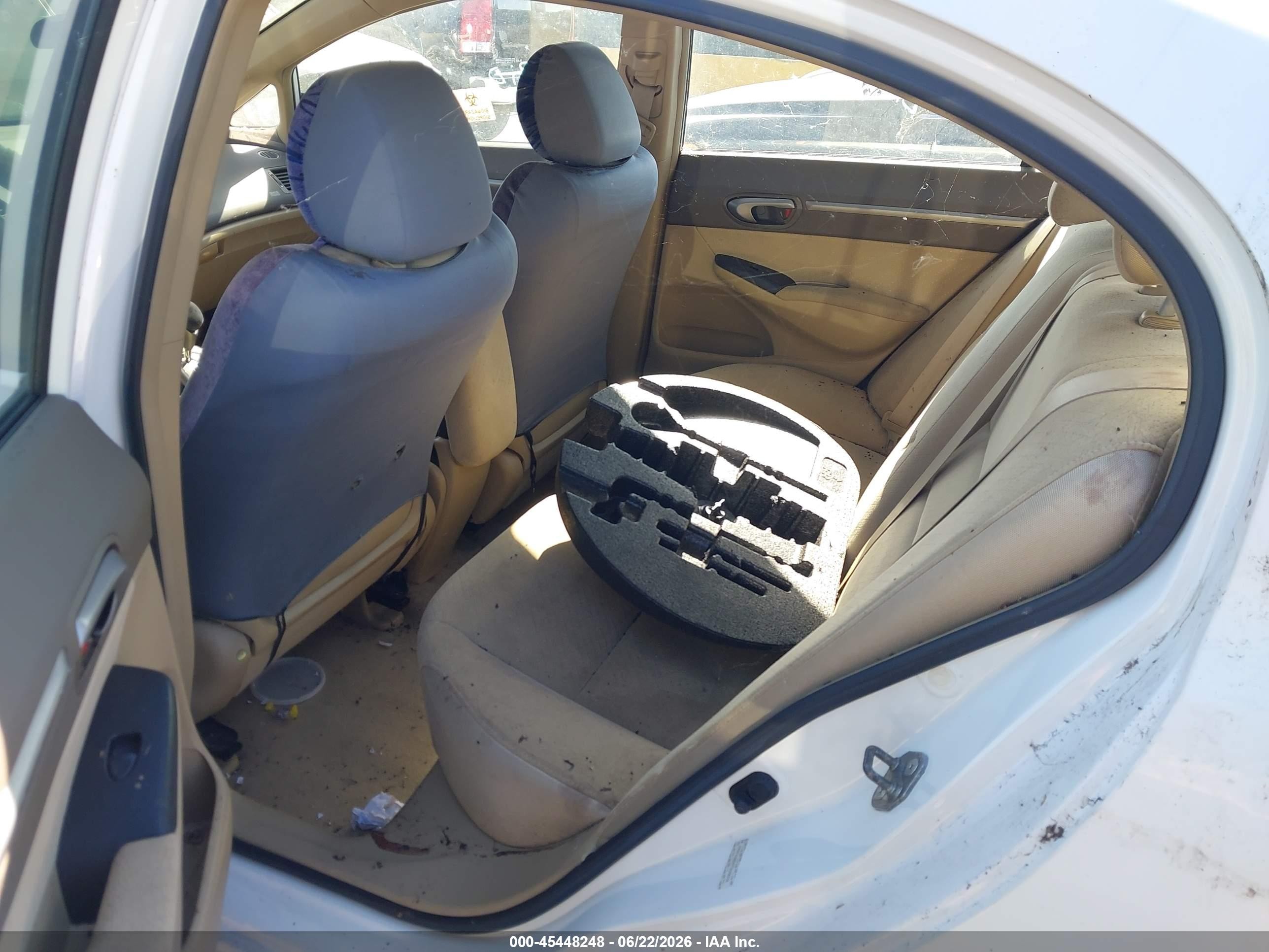 2007 Honda Civic Hybrid   White vin: JHMFA36247S029208