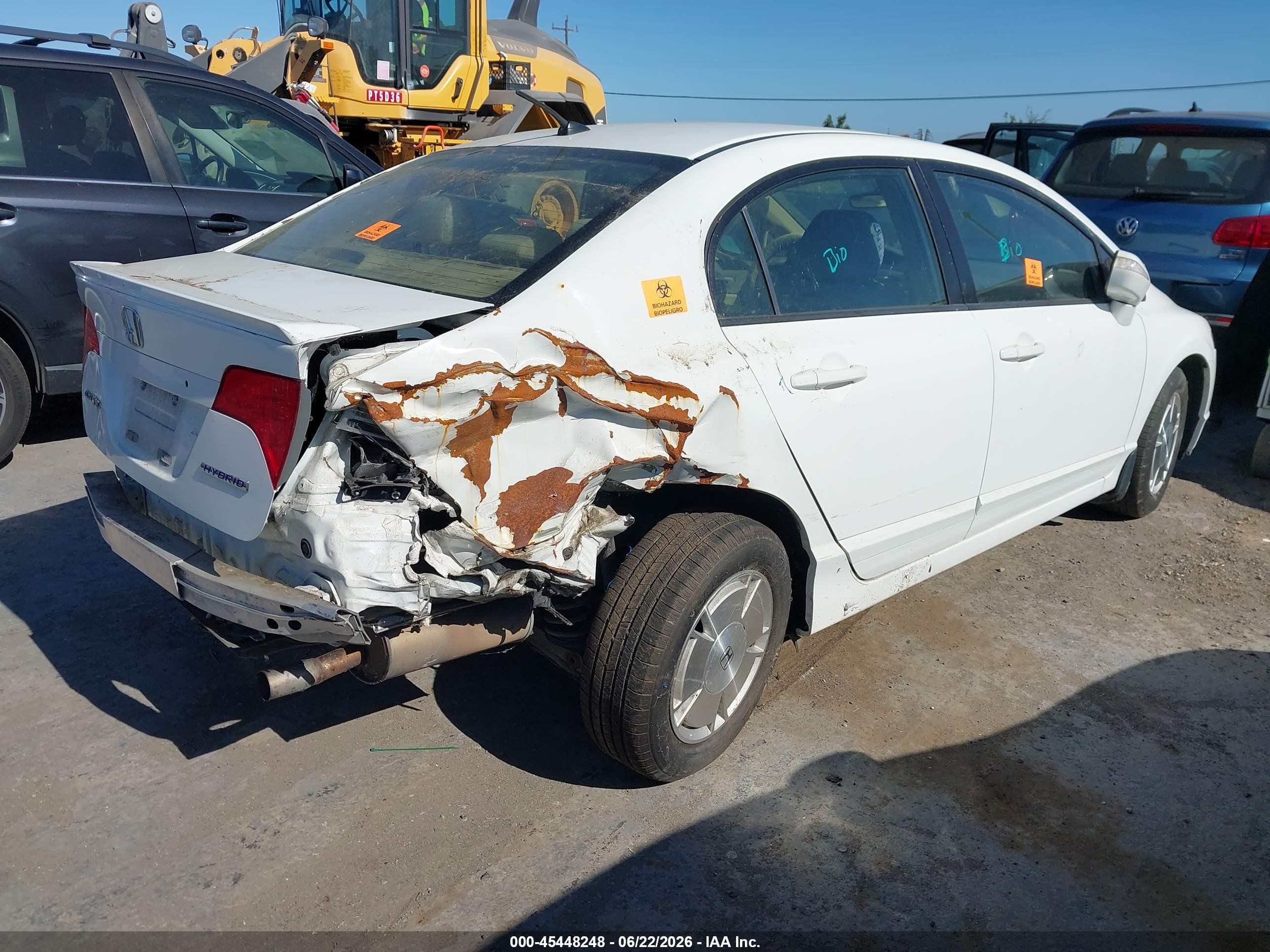 2007 Honda Civic Hybrid   White vin: JHMFA36247S029208