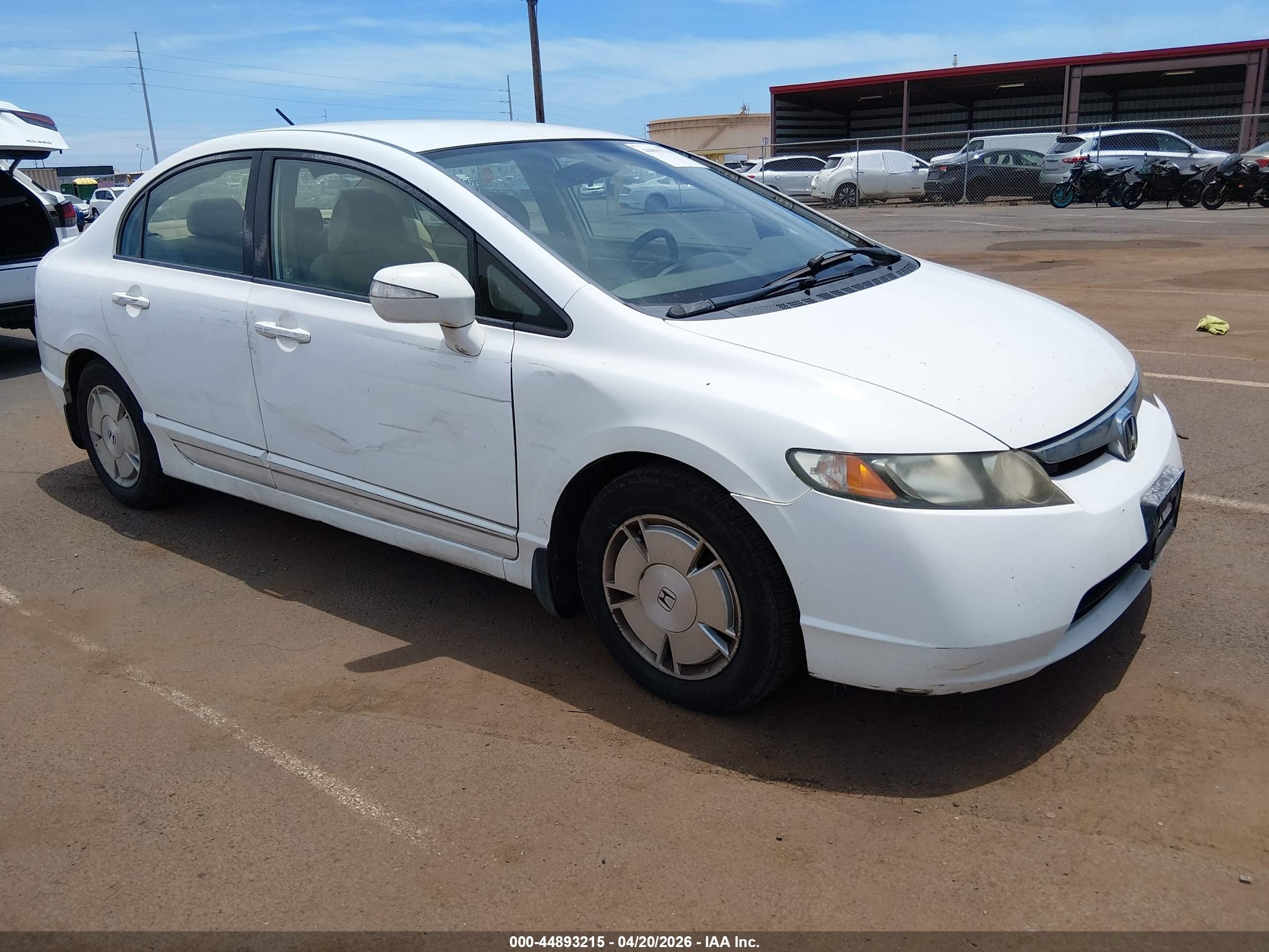 2008 Honda Civic Hybrid   White vin: JHMFA36248S013205