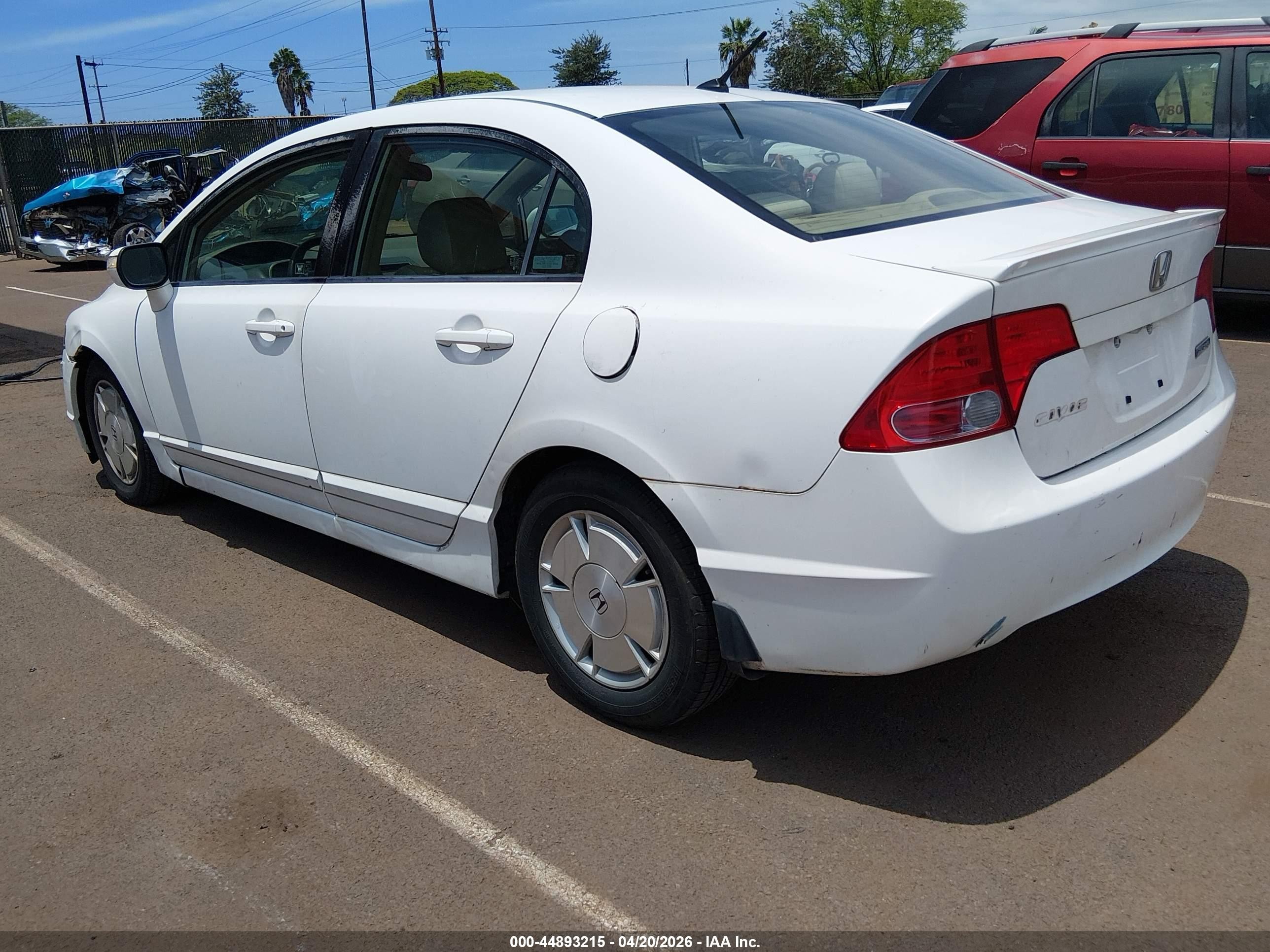 2008 Honda Civic Hybrid   White vin: JHMFA36248S013205