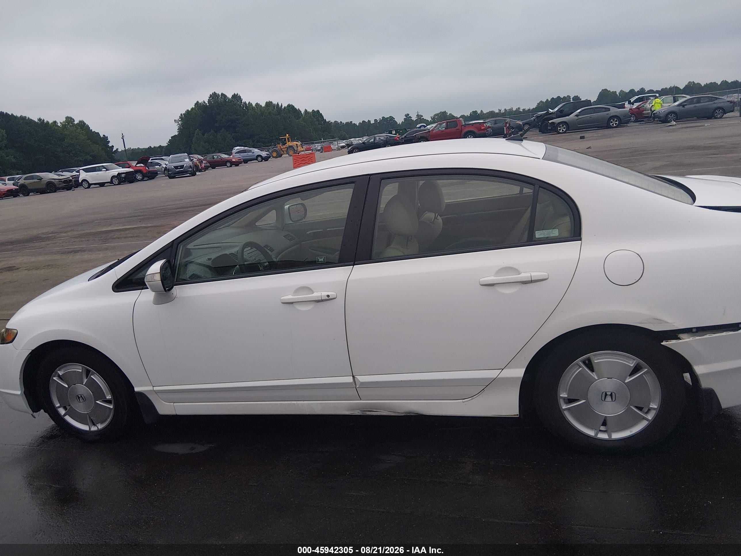 2008 Honda Civic Hybrid   Белый vin: JHMFA36258S008918