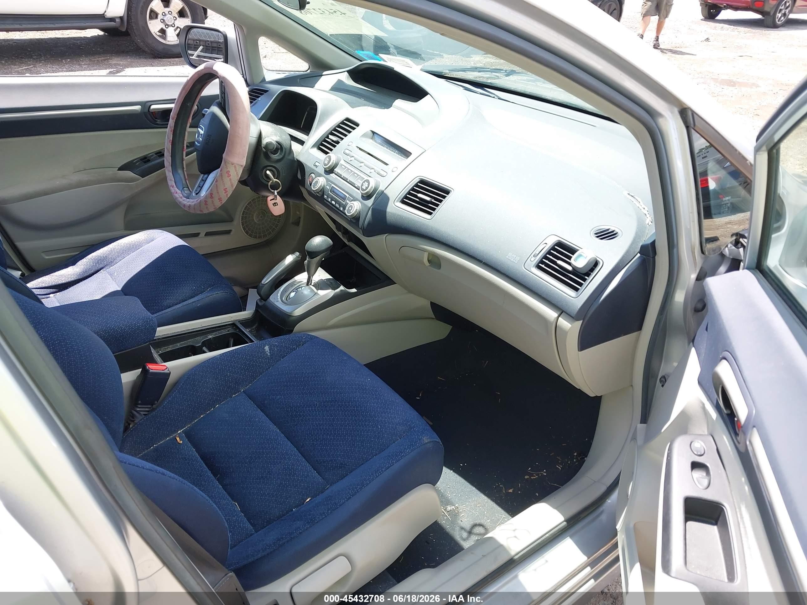 2008 Honda Civic Hybrid   Silver vin: JHMFA36258S017781