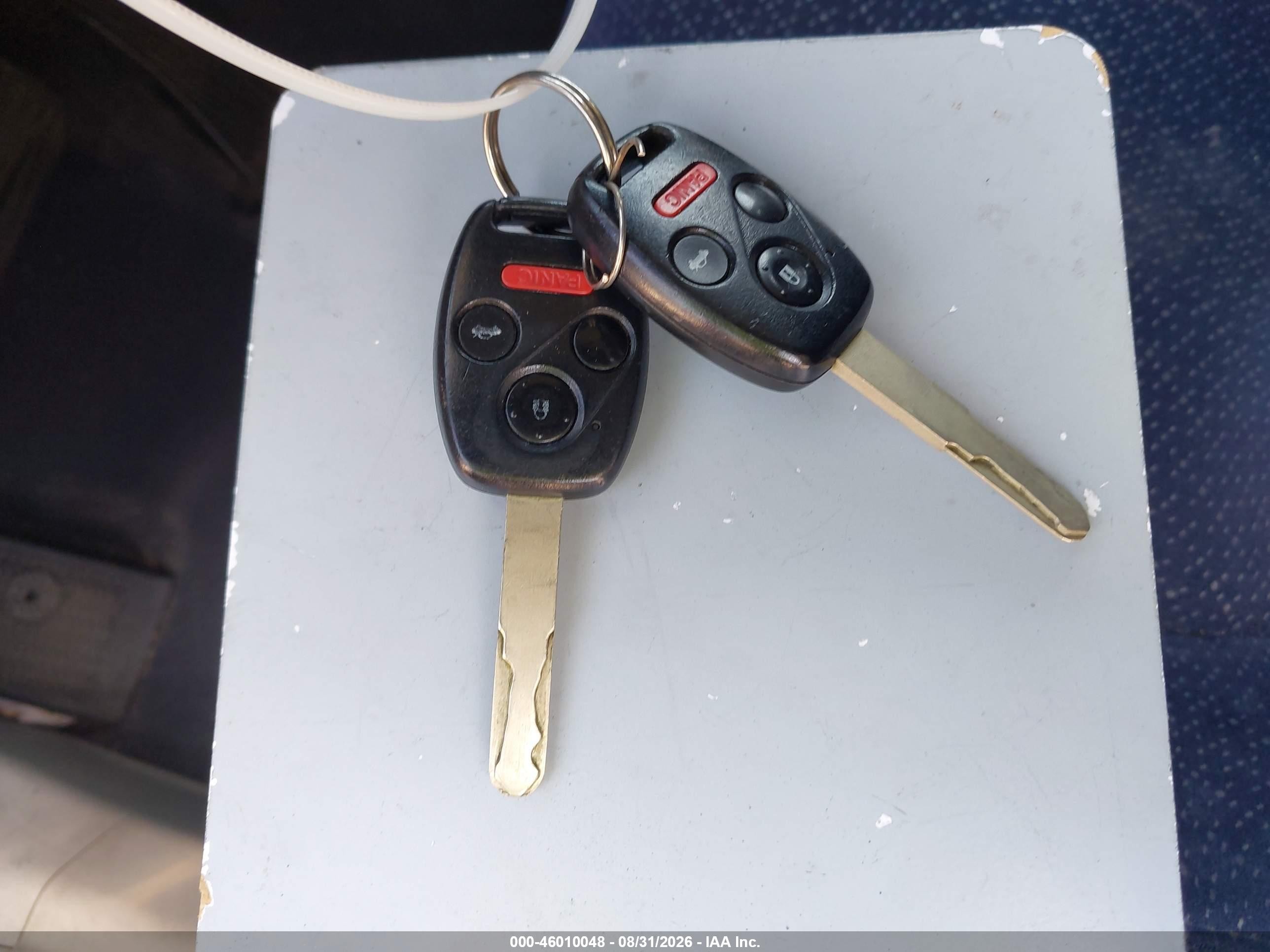 2008 Honda Civic Hybrid   Серый vin: JHMFA36268S024075