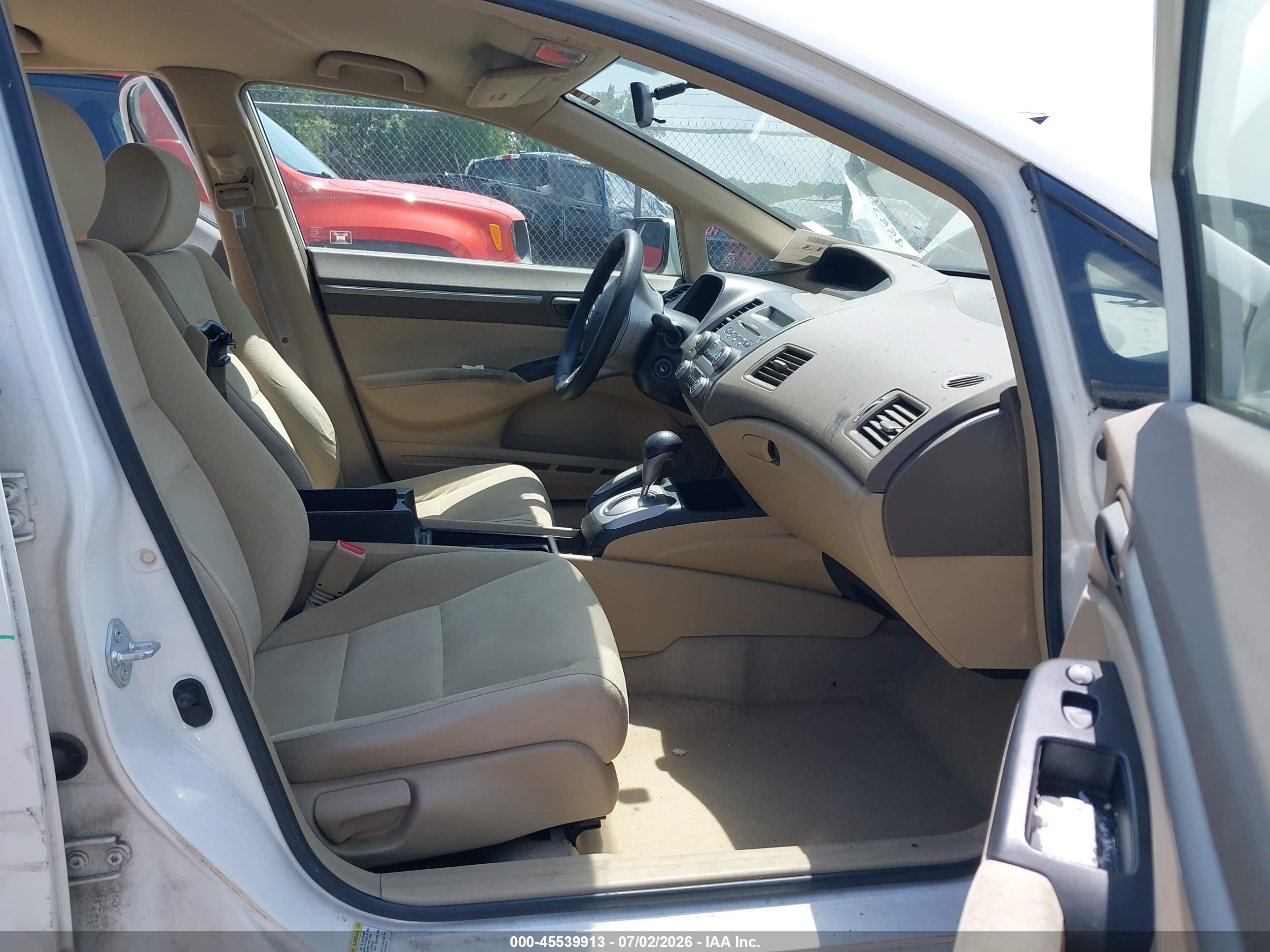 2006 Honda Civic Hybrid   White vin: JHMFA36286S005332