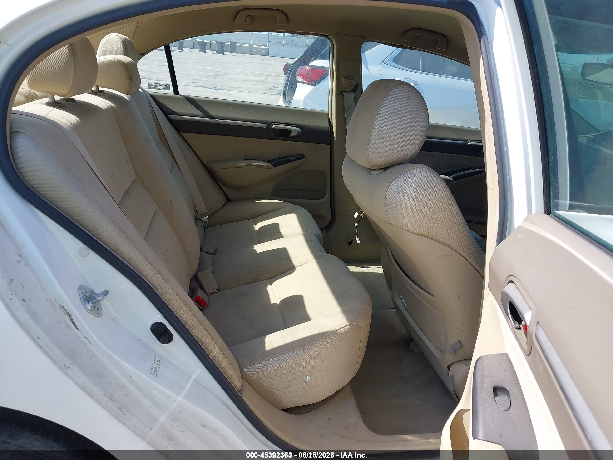 2007 Honda Civic Hybrid   White vin: JHMFA36297S017183