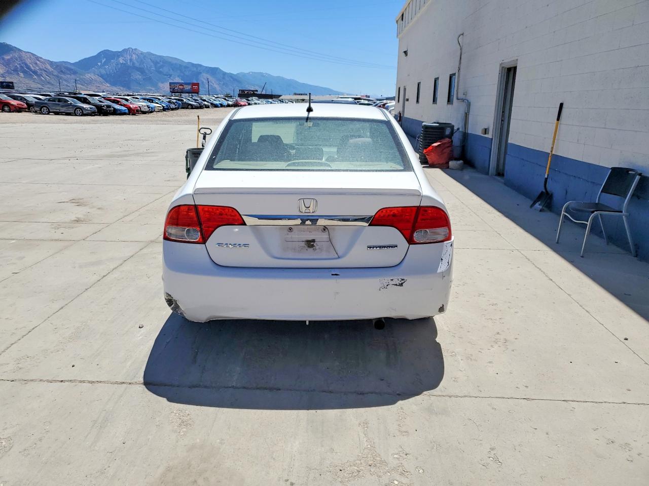 2009 Honda Civic White vin: JHMFA36299S002671