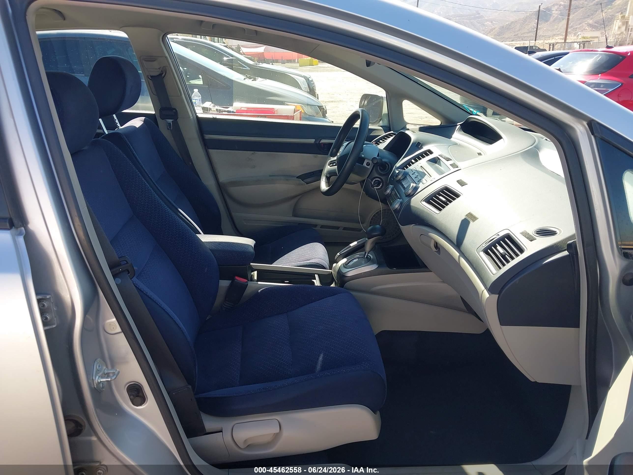 2006 Honda Civic Hybrid   Silver vin: JHMFA362X6S008457