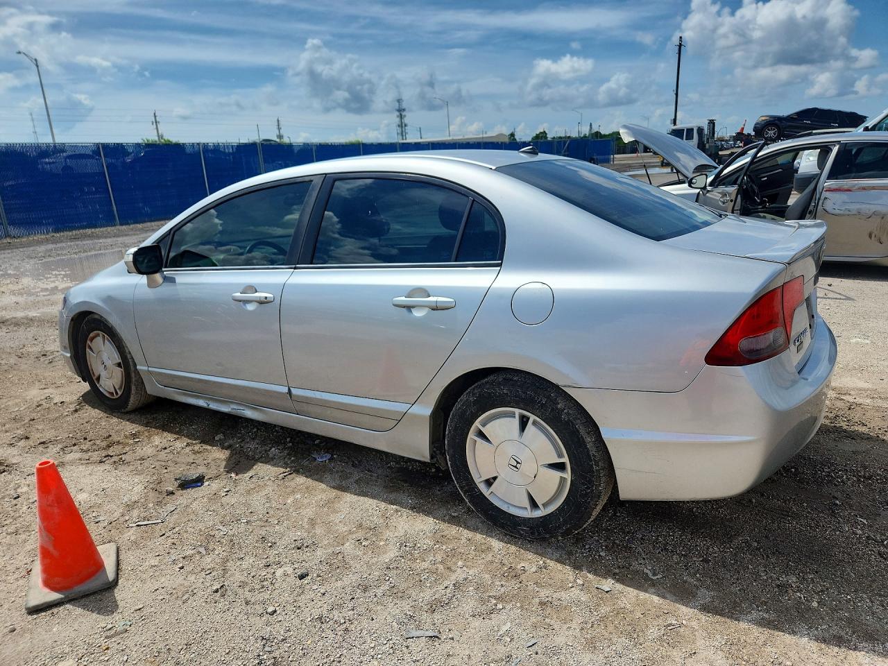2007 Honda Civic Hybrid Silver vin: JHMFA362X7S029925