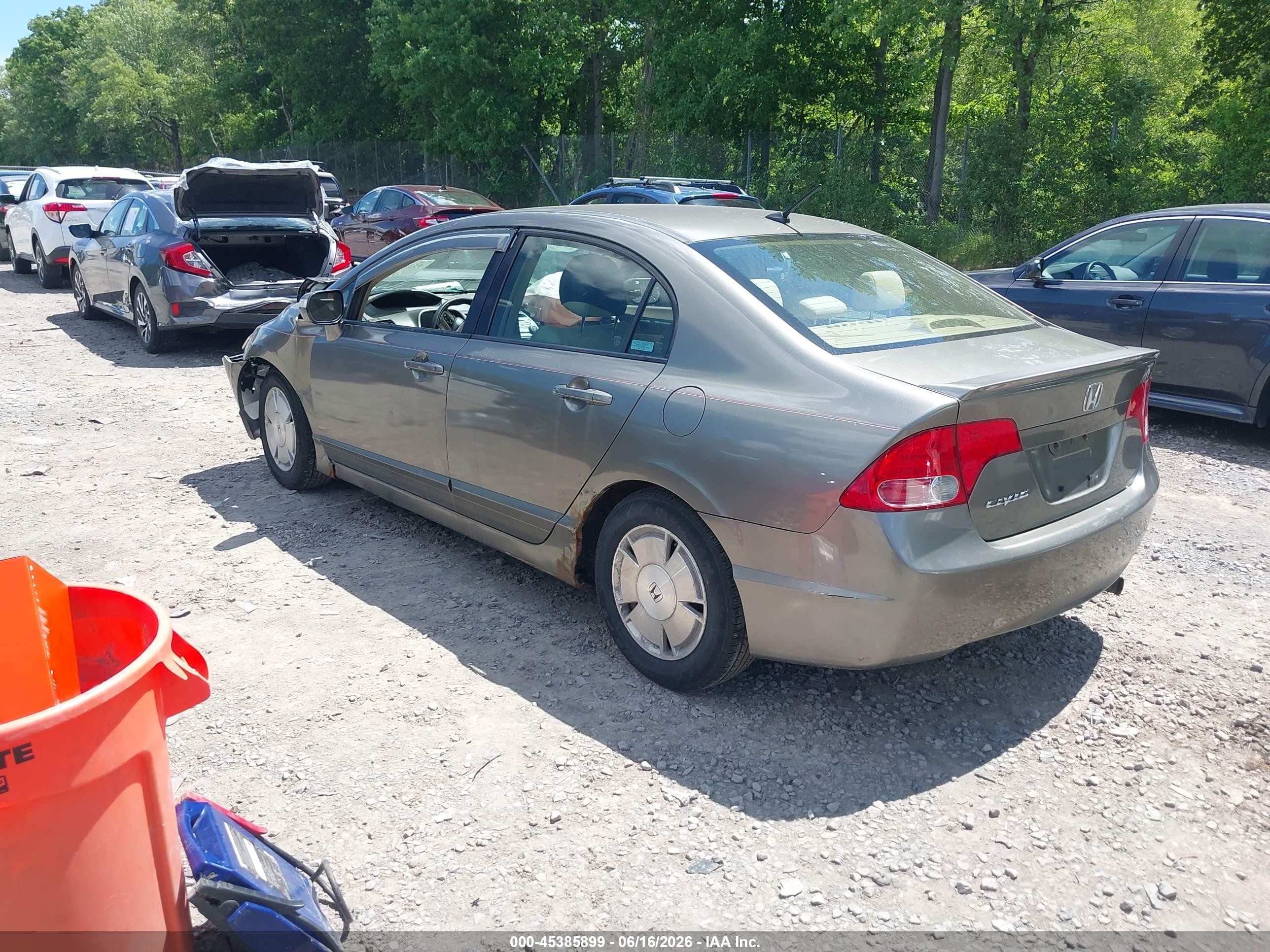 2008 Honda Civic Hybrid Pewter vin: JHMFA362X8S008574