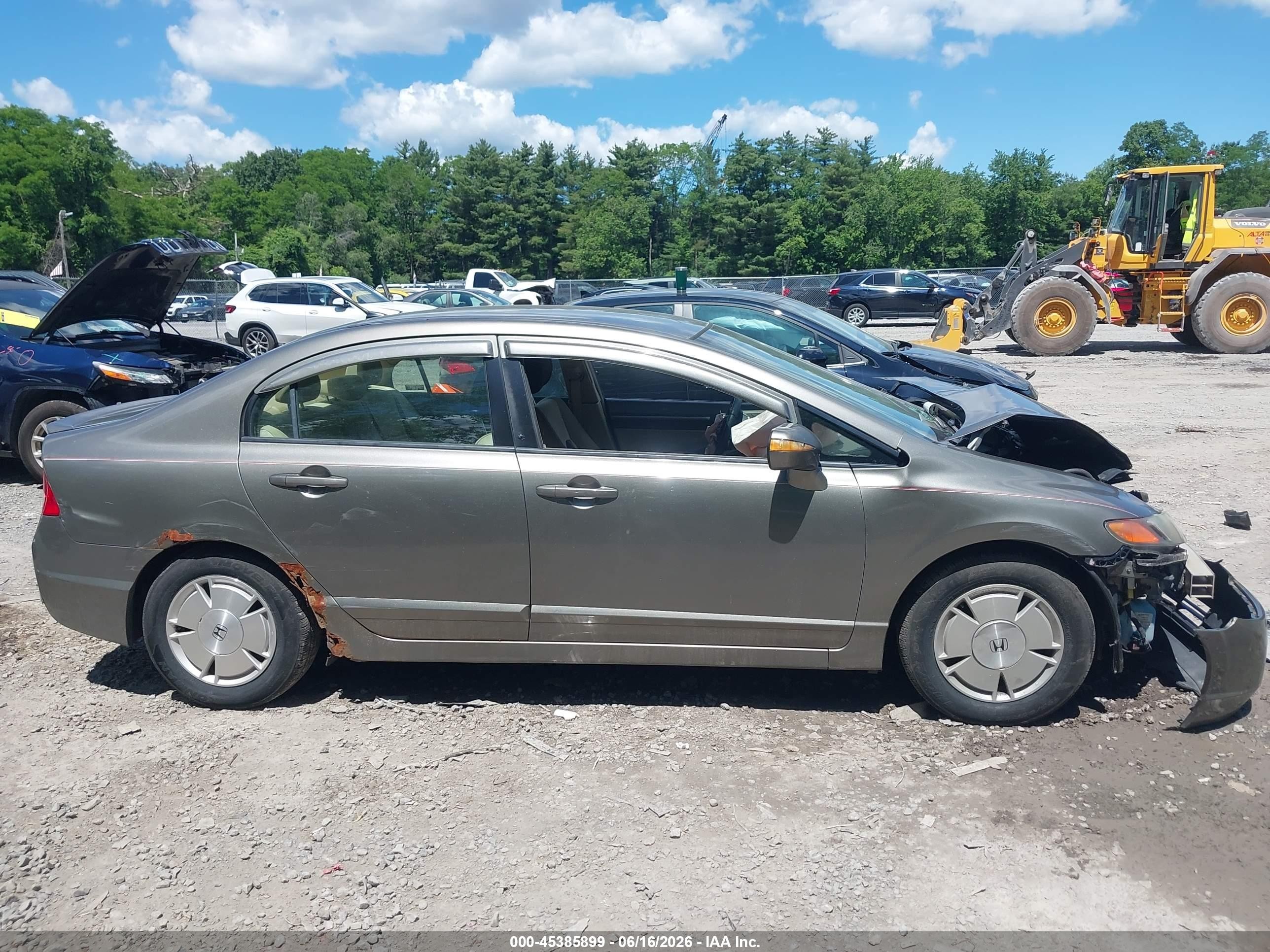 2008 Honda Civic Hybrid Pewter vin: JHMFA362X8S008574