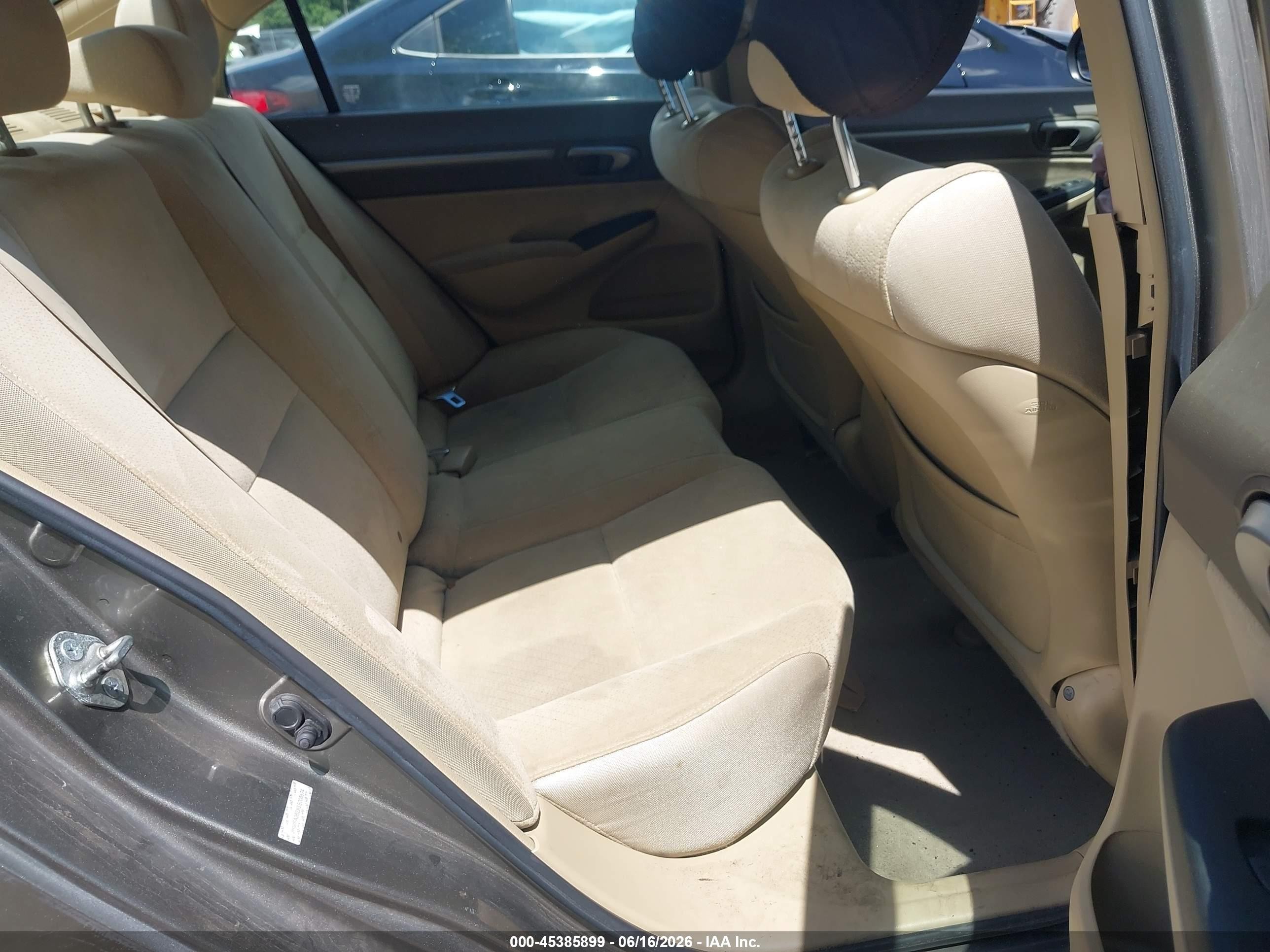 2008 Honda Civic Hybrid Pewter vin: JHMFA362X8S008574