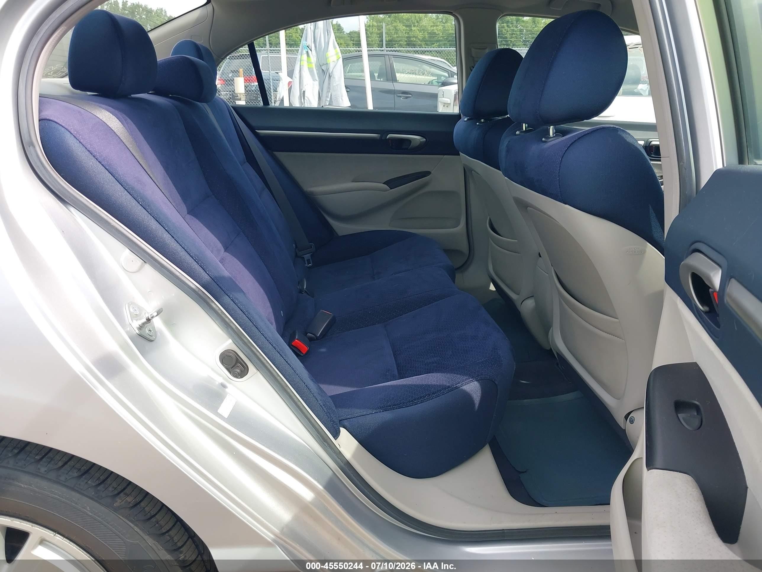 2008 Honda Civic Hybrid   Silver vin: JHMFA362X8S009675