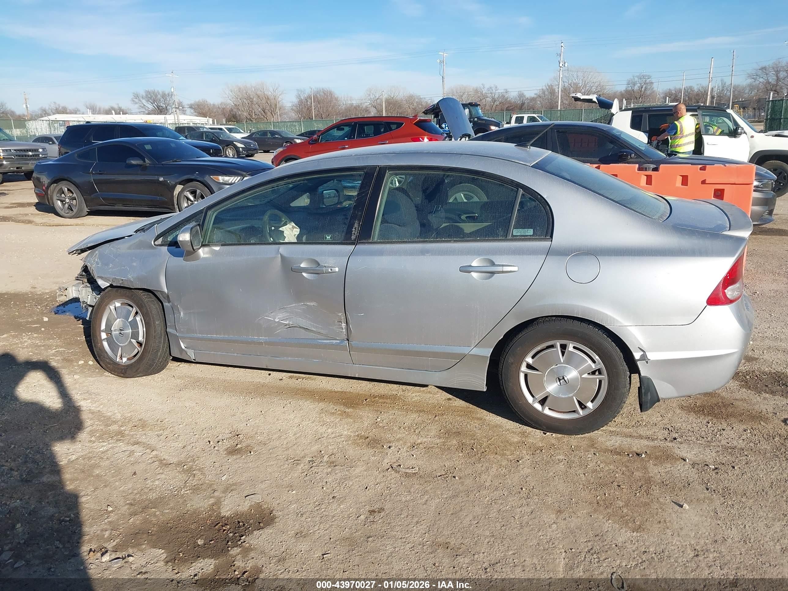 2010 Honda Civic Hybrid   Silver vin: JHMFA3F20AS002899