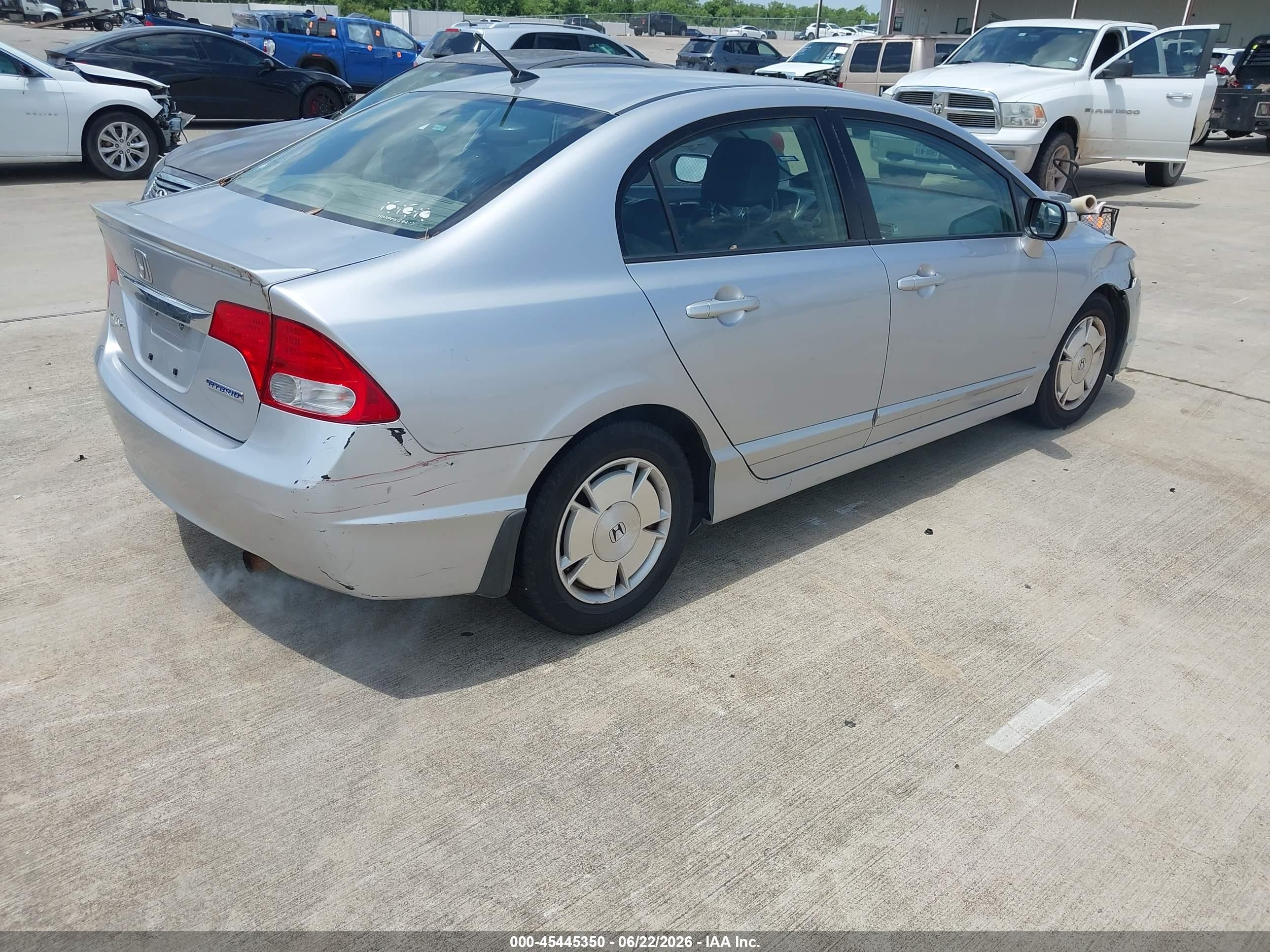 2010 Honda Civic Hybrid   Серебряный vin: JHMFA3F20AS005012