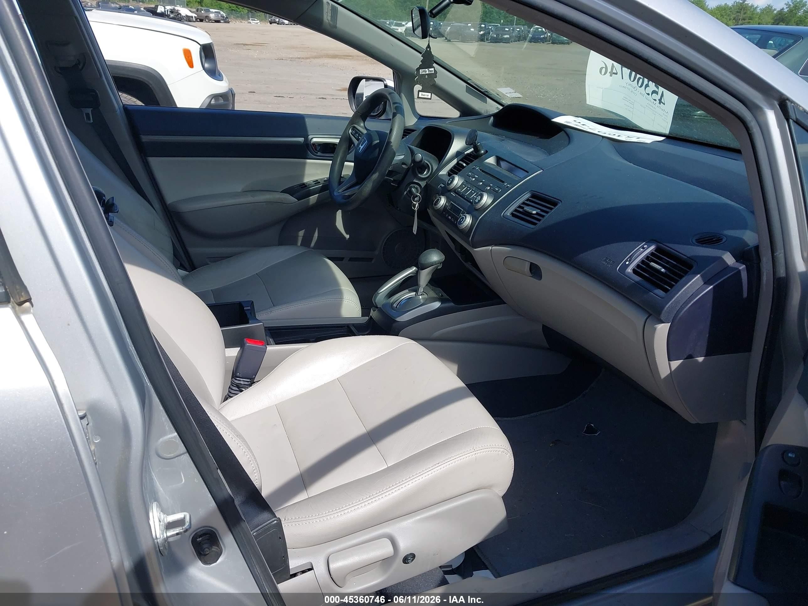 2010 Honda Civic Hybrid   Silver vin: JHMFA3F23AS003576