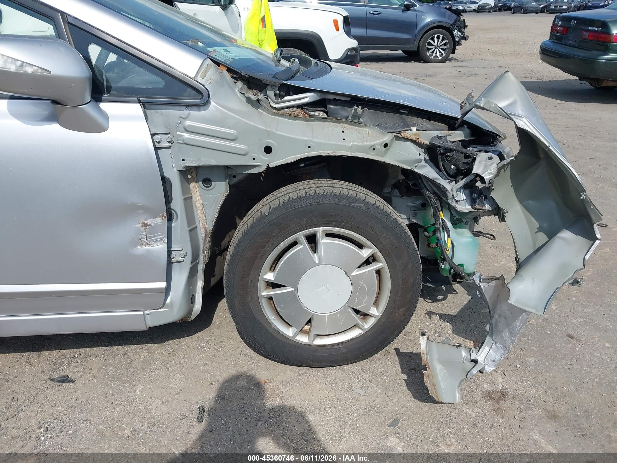 2010 Honda Civic Hybrid   Silver vin: JHMFA3F23AS003576