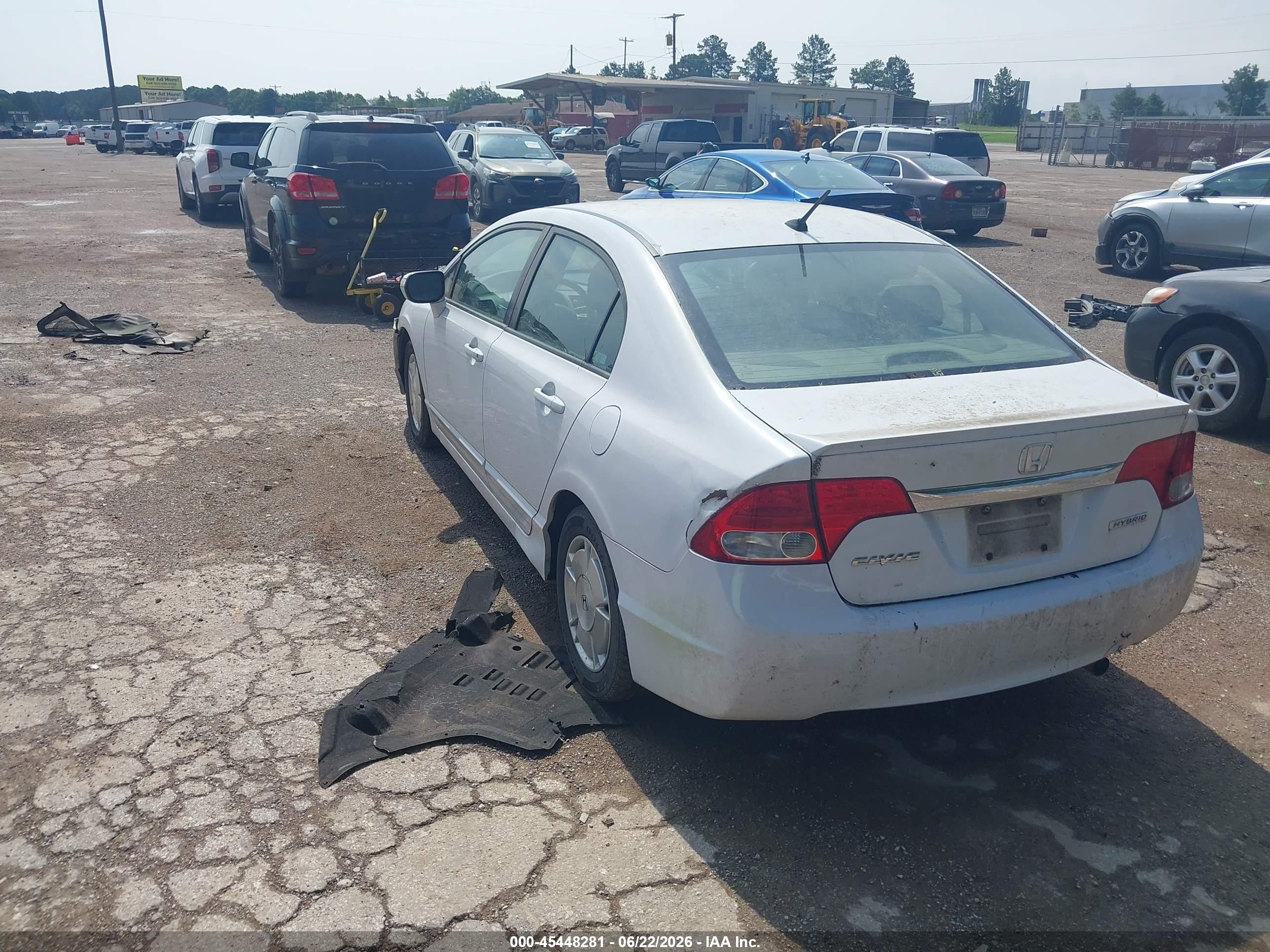 2010 Honda Civic Hybrid   White vin: JHMFA3F26AS005645