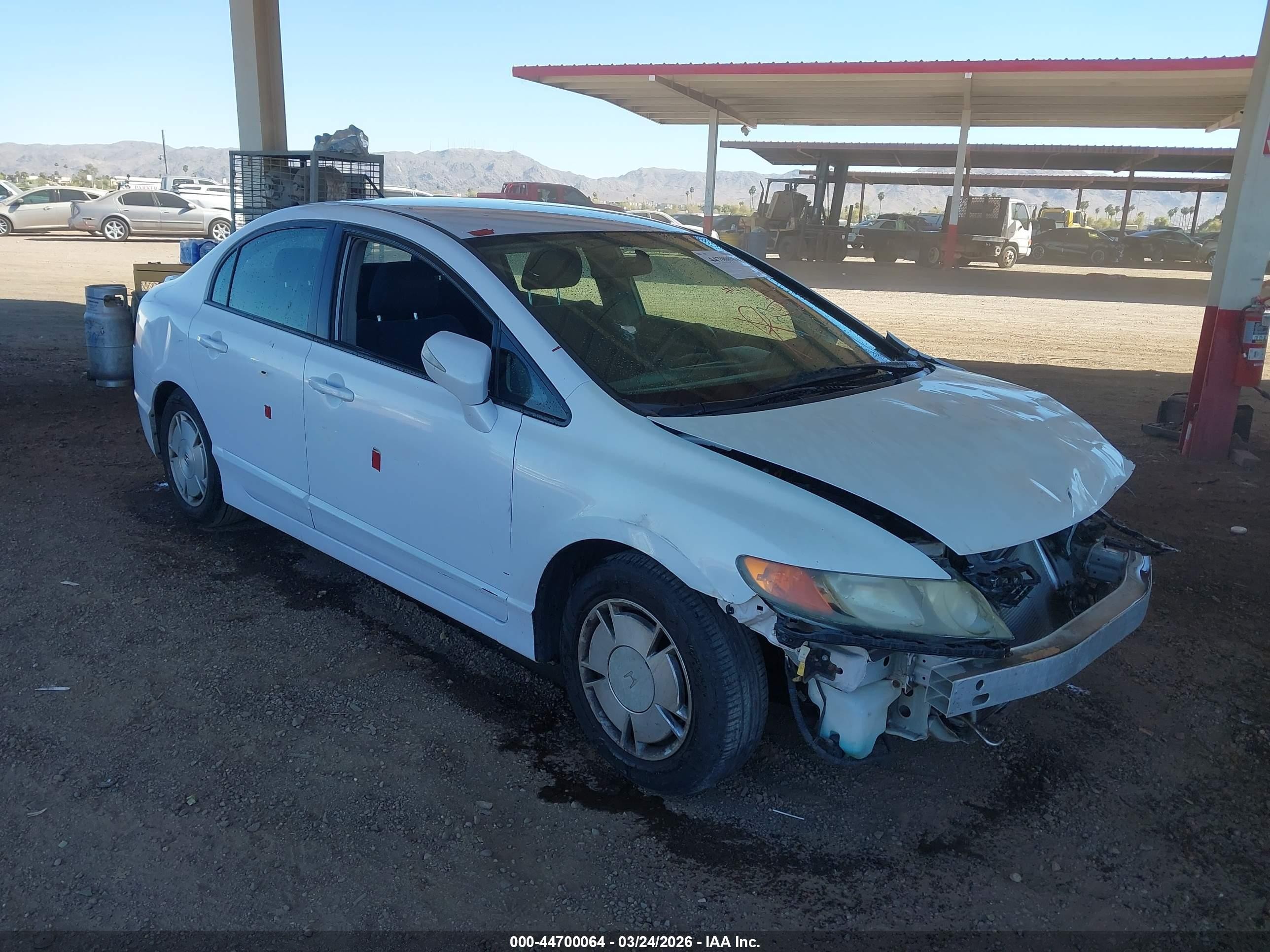 2011 Honda Civic Hybrid   White vin: JHMFA3F26BS000088
