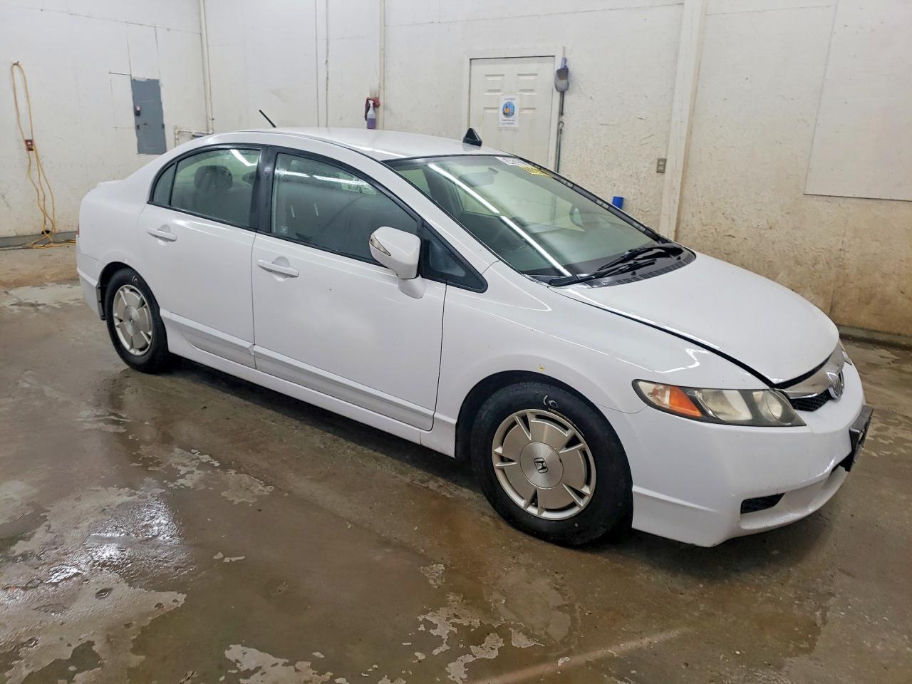 2011 Honda Civic Hybrid White vin: JHMFA3F26BS000110