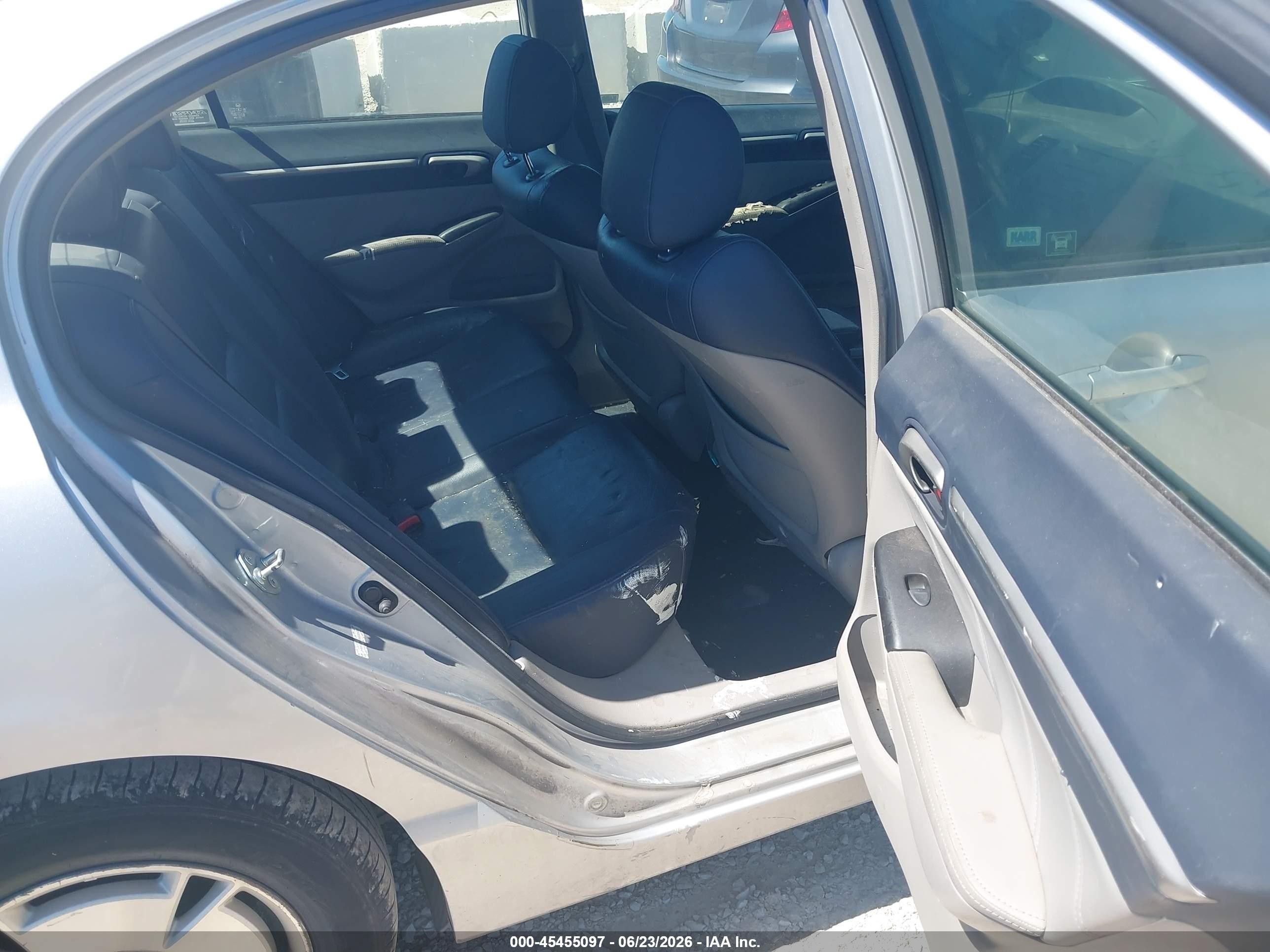 2010 Honda Civic Hybrid Silver vin: JHMFA3F28AS006392