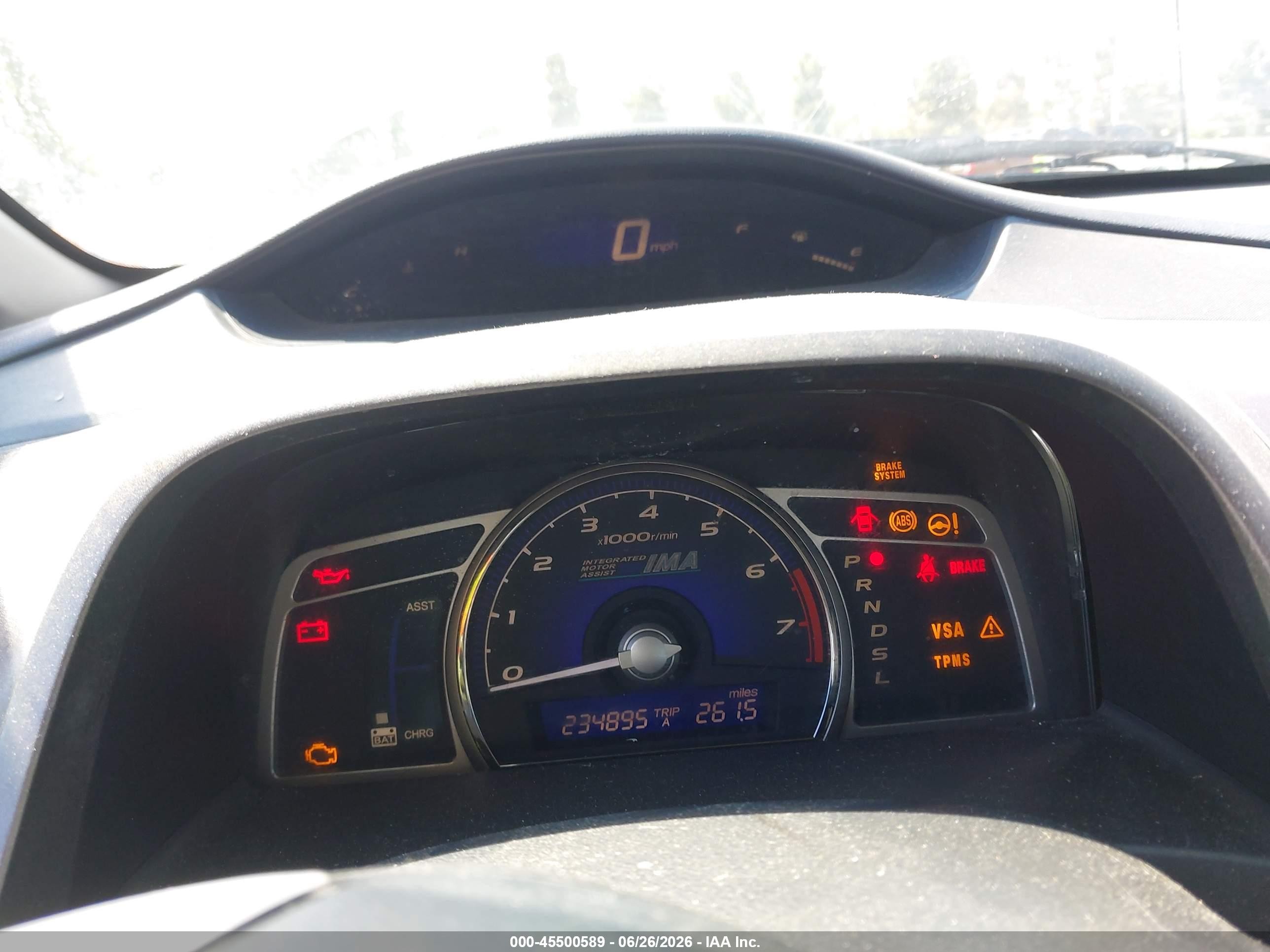 2010 Honda Civic Hybrid   White vin: JHMFA3F28AS007560