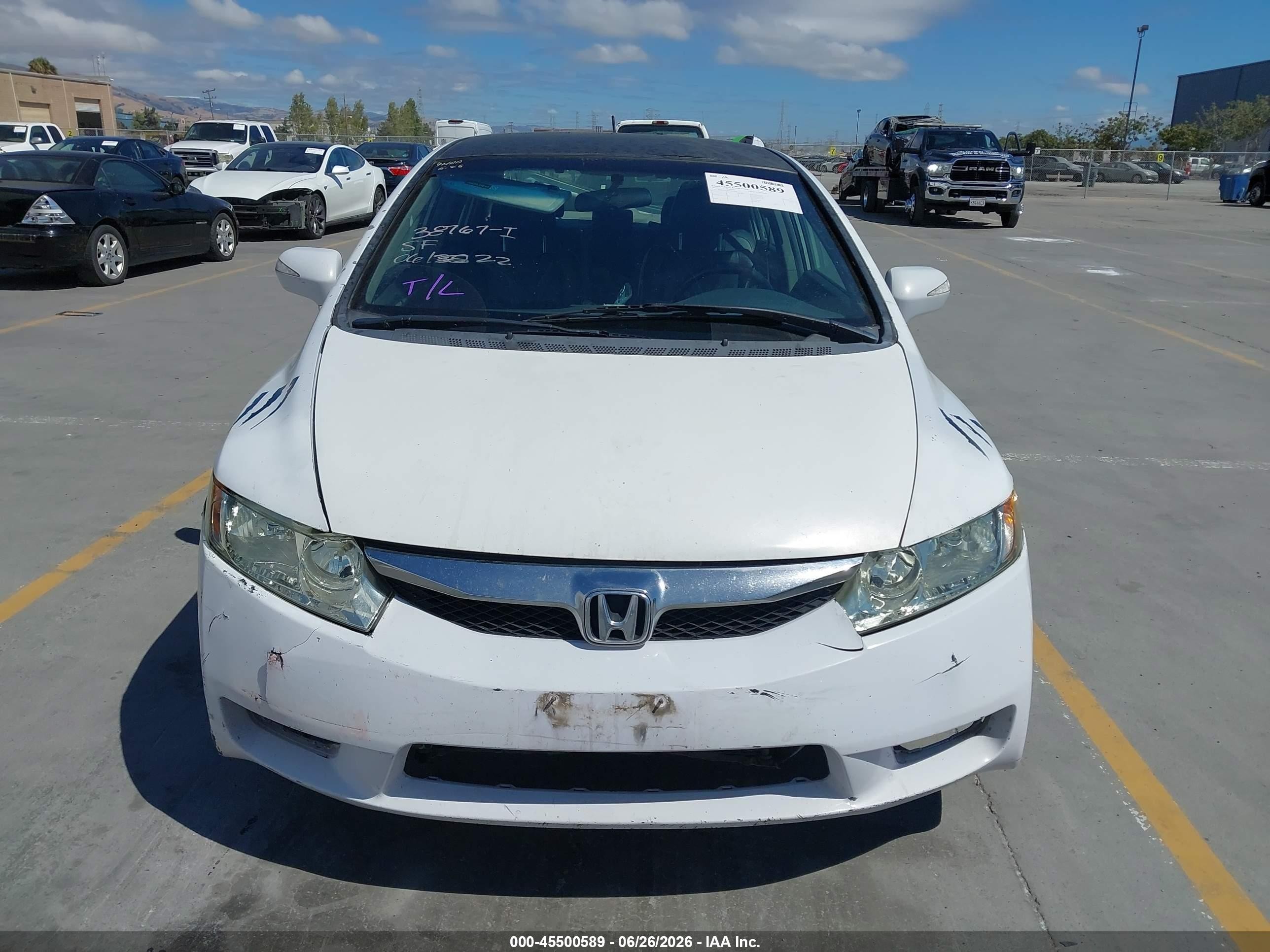 2010 Honda Civic Hybrid   White vin: JHMFA3F28AS007560